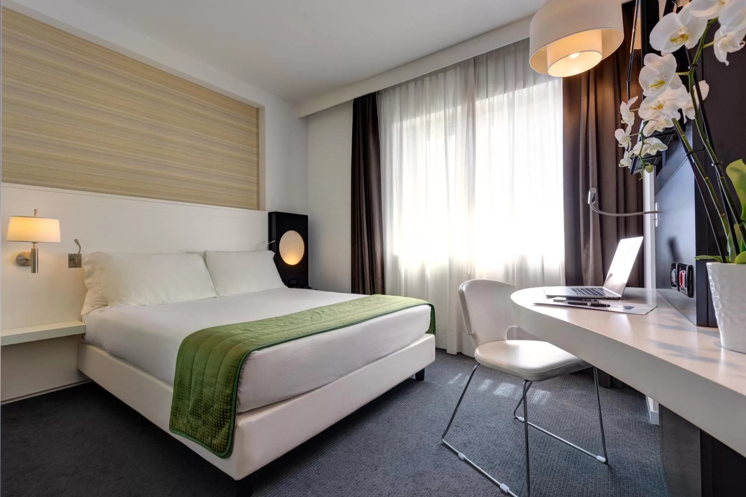 Photo of the whole room, Bed in iH Hotels Roma Z3
