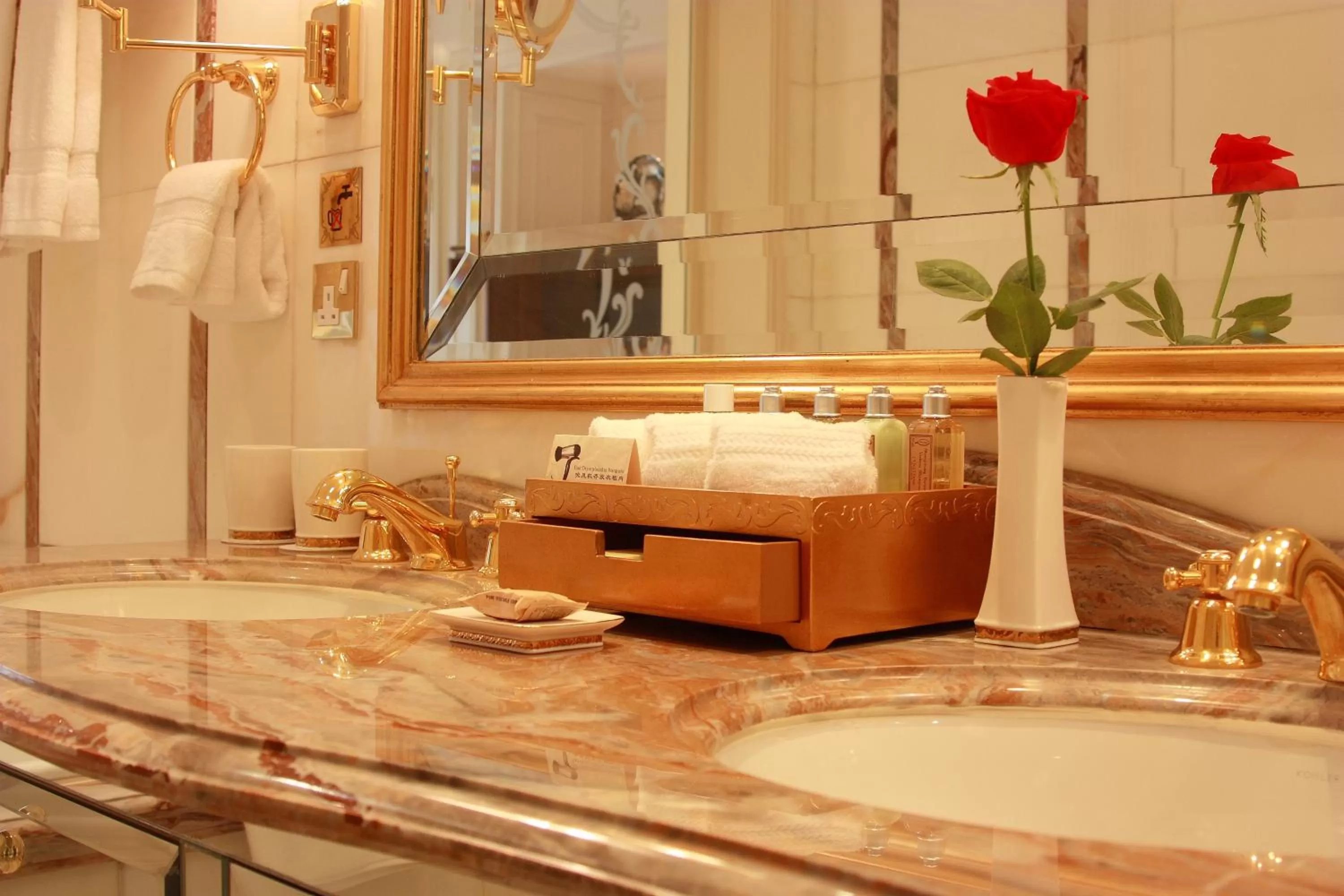 Bathroom in Legendale Hotel Beijing