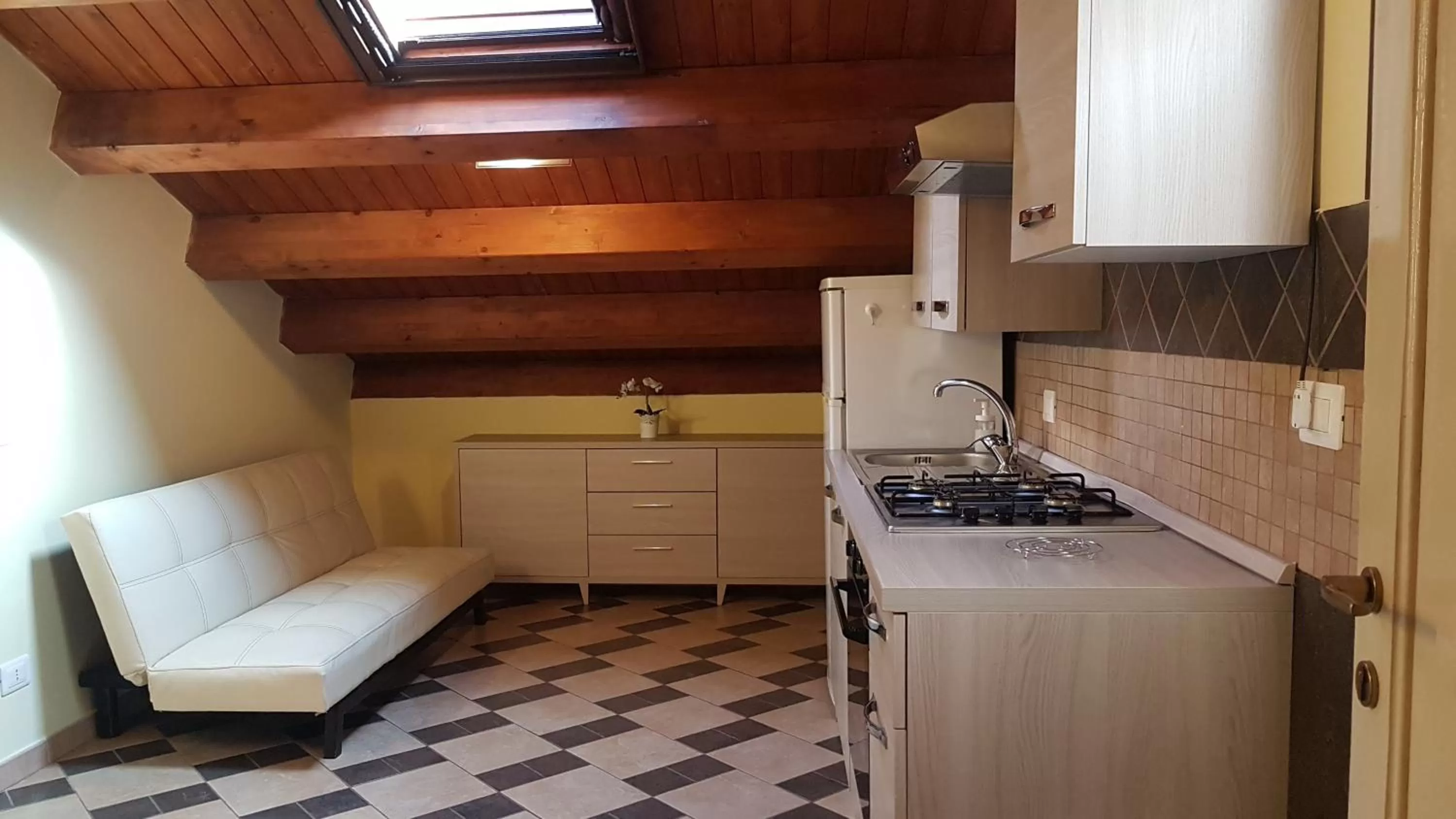 Kitchen or kitchenette in Central Suites Catania