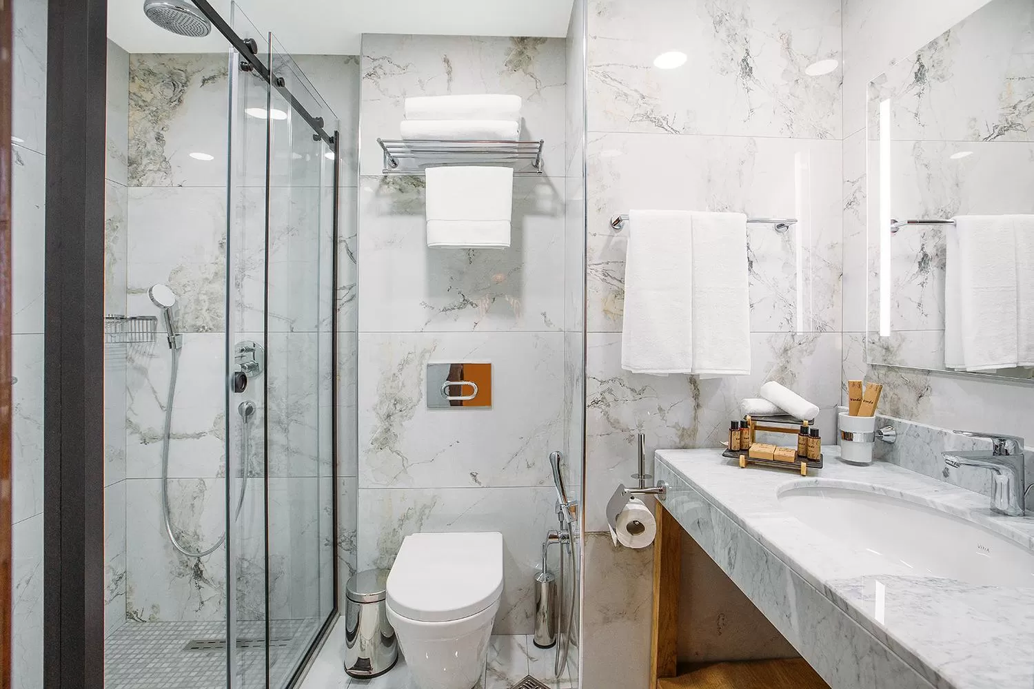 Bathroom in Marjan Plaza Hotel