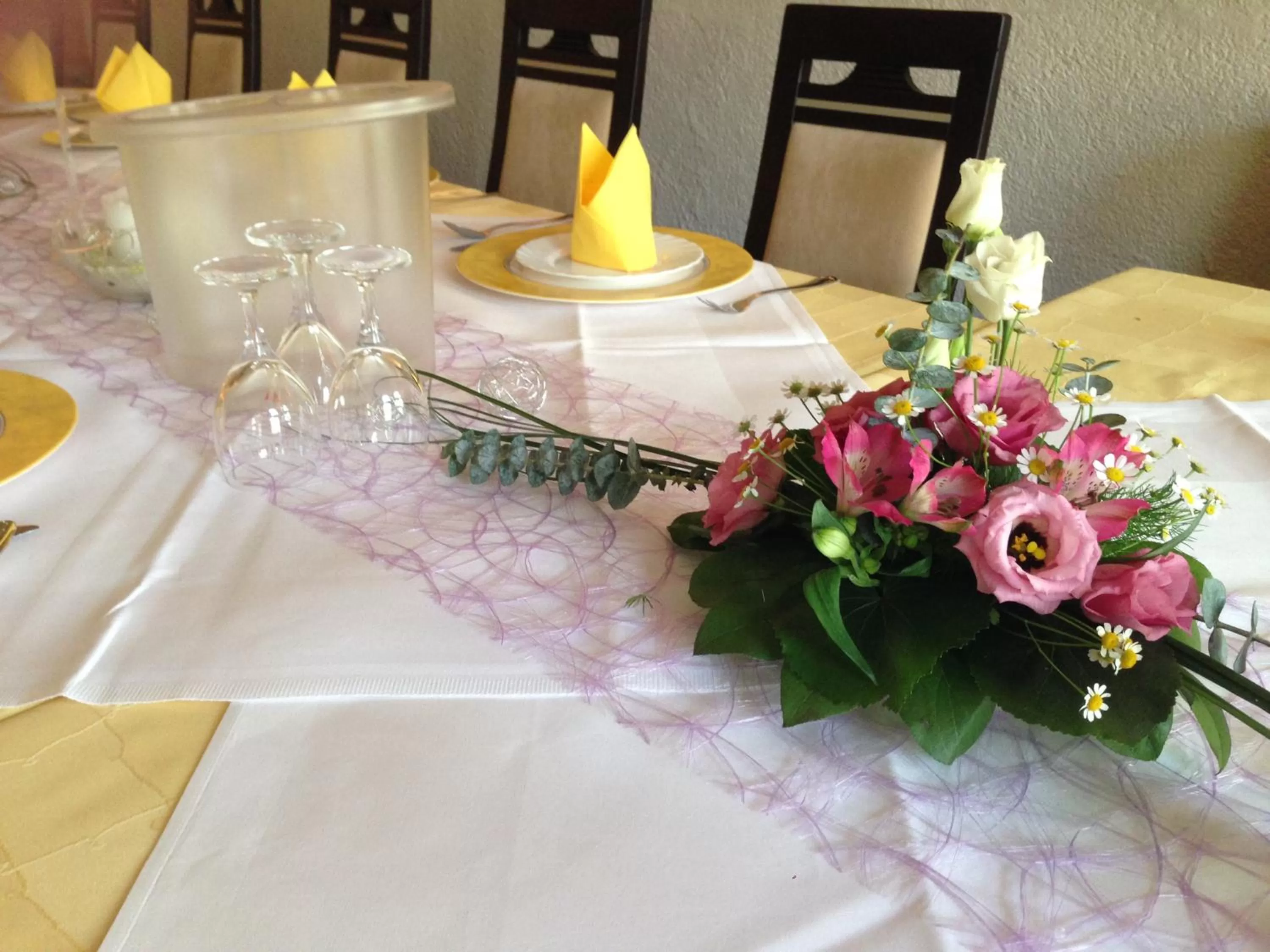 Banquet/Function facilities in Hotel & Restaurant Park Cafe ISA