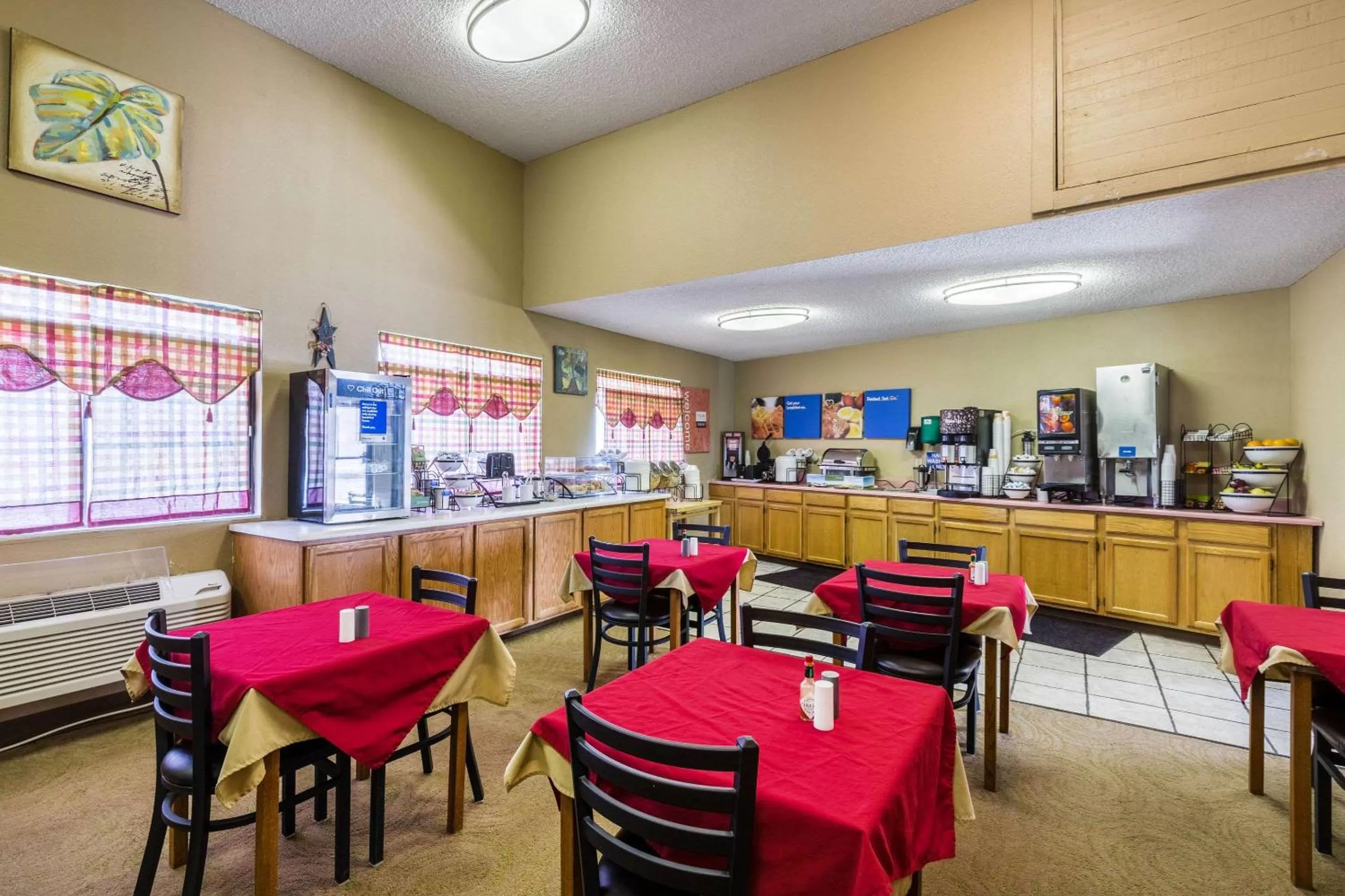 Restaurant/places to eat in Quality Inn Scottsbluff