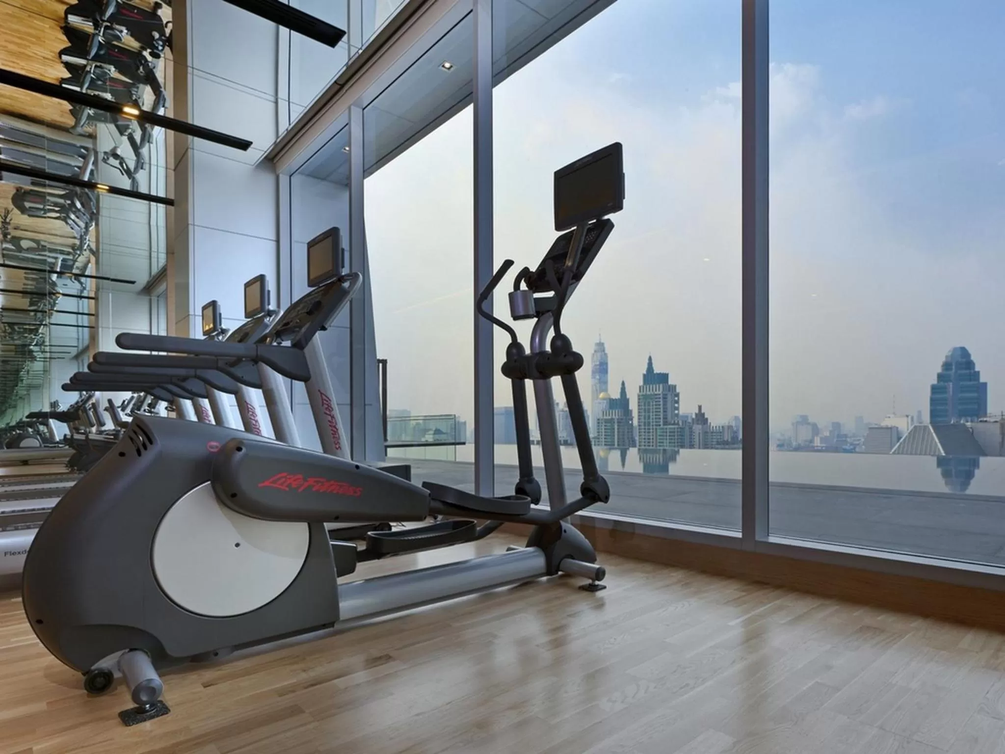 Fitness centre/facilities in The Okura Prestige Bangkok