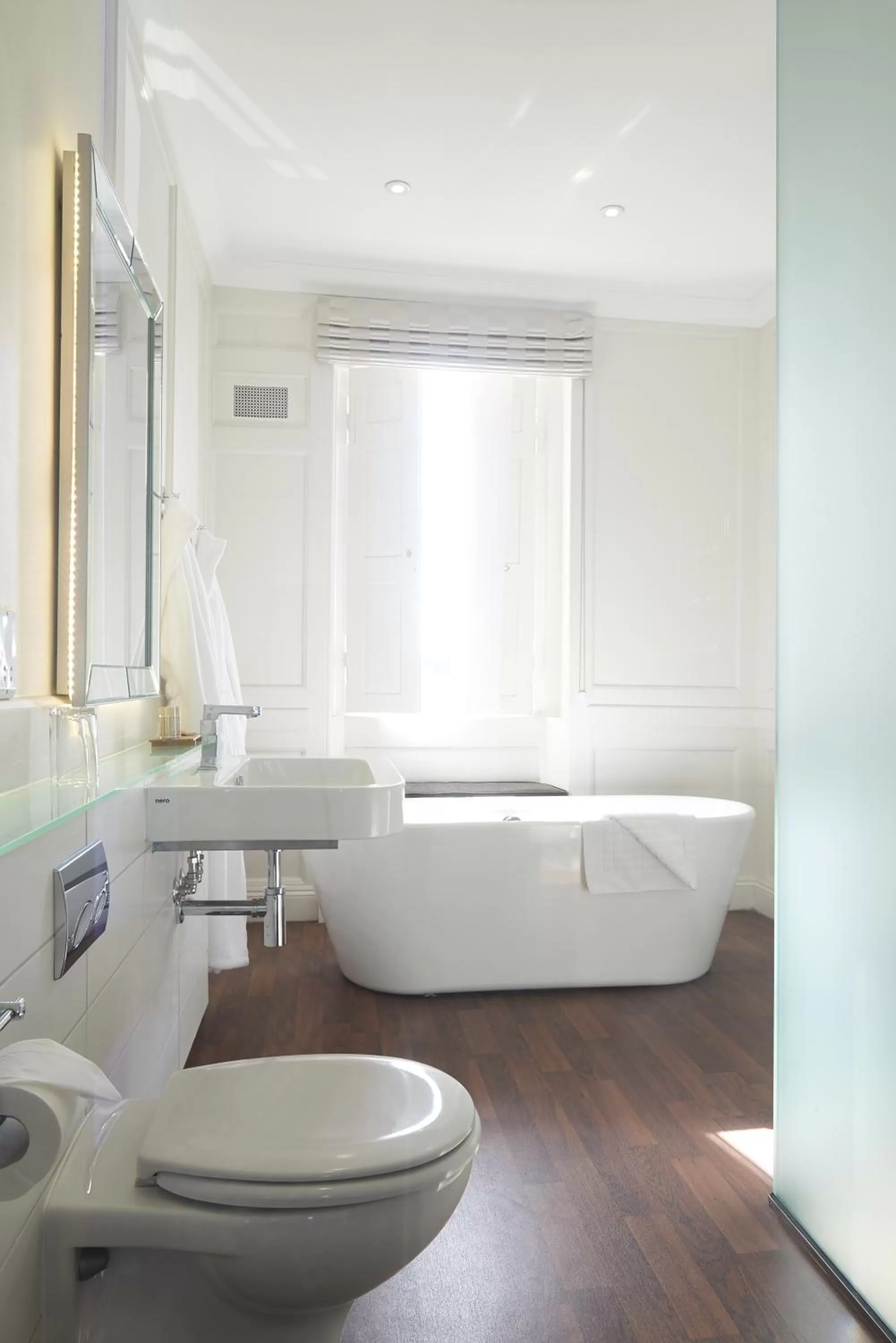 Bathroom in The Bell Inn Hotel