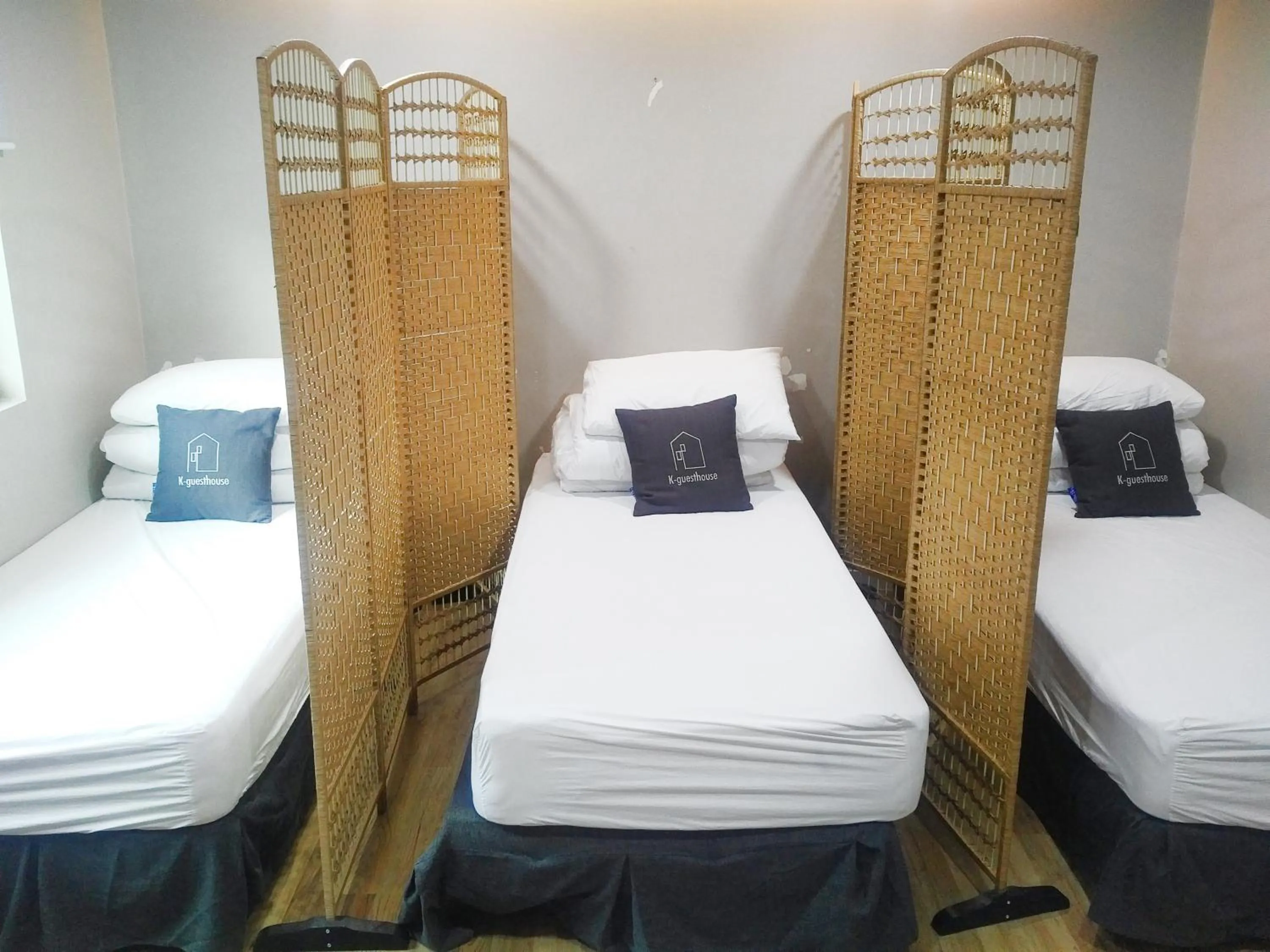 Bedroom, Bed in K-Grand Hostel Gangnam1
