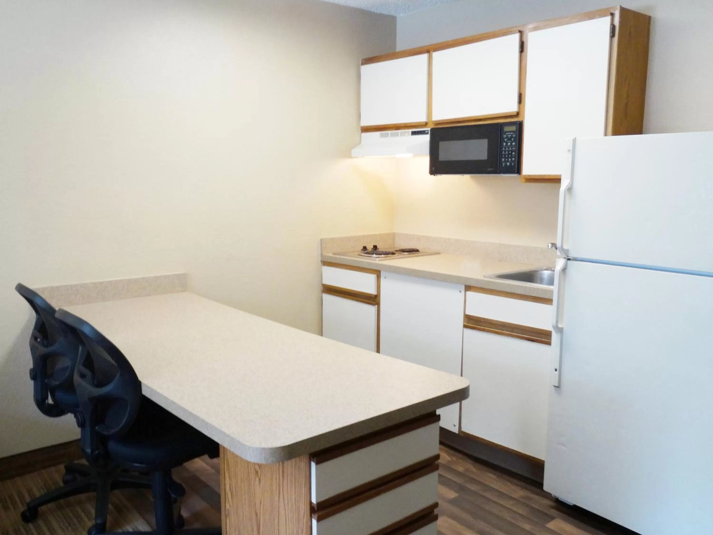 Kitchen or kitchenette in Extended Stay America Suites - Secaucus - New York City Area