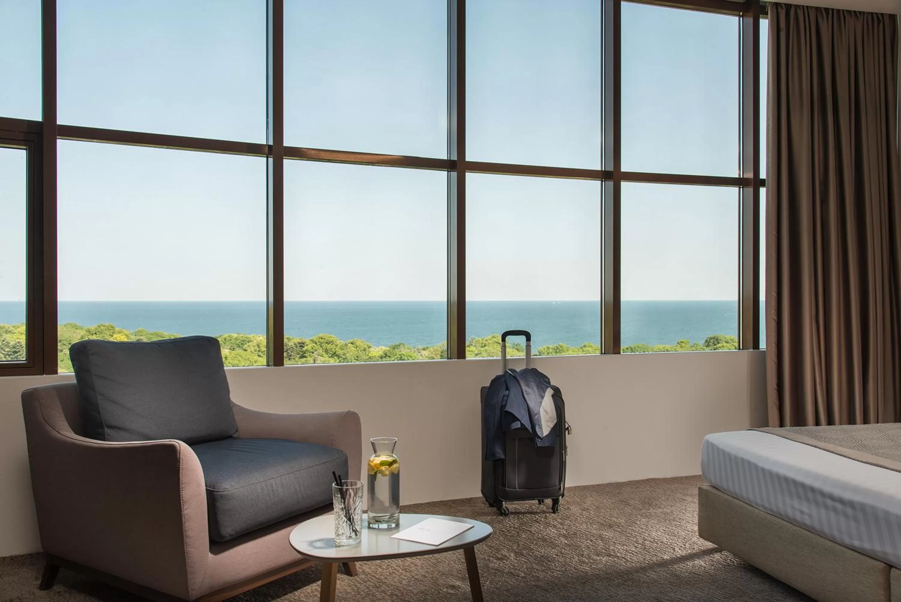 Sea view, Bed in Rosslyn Dimyat Hotel Varna