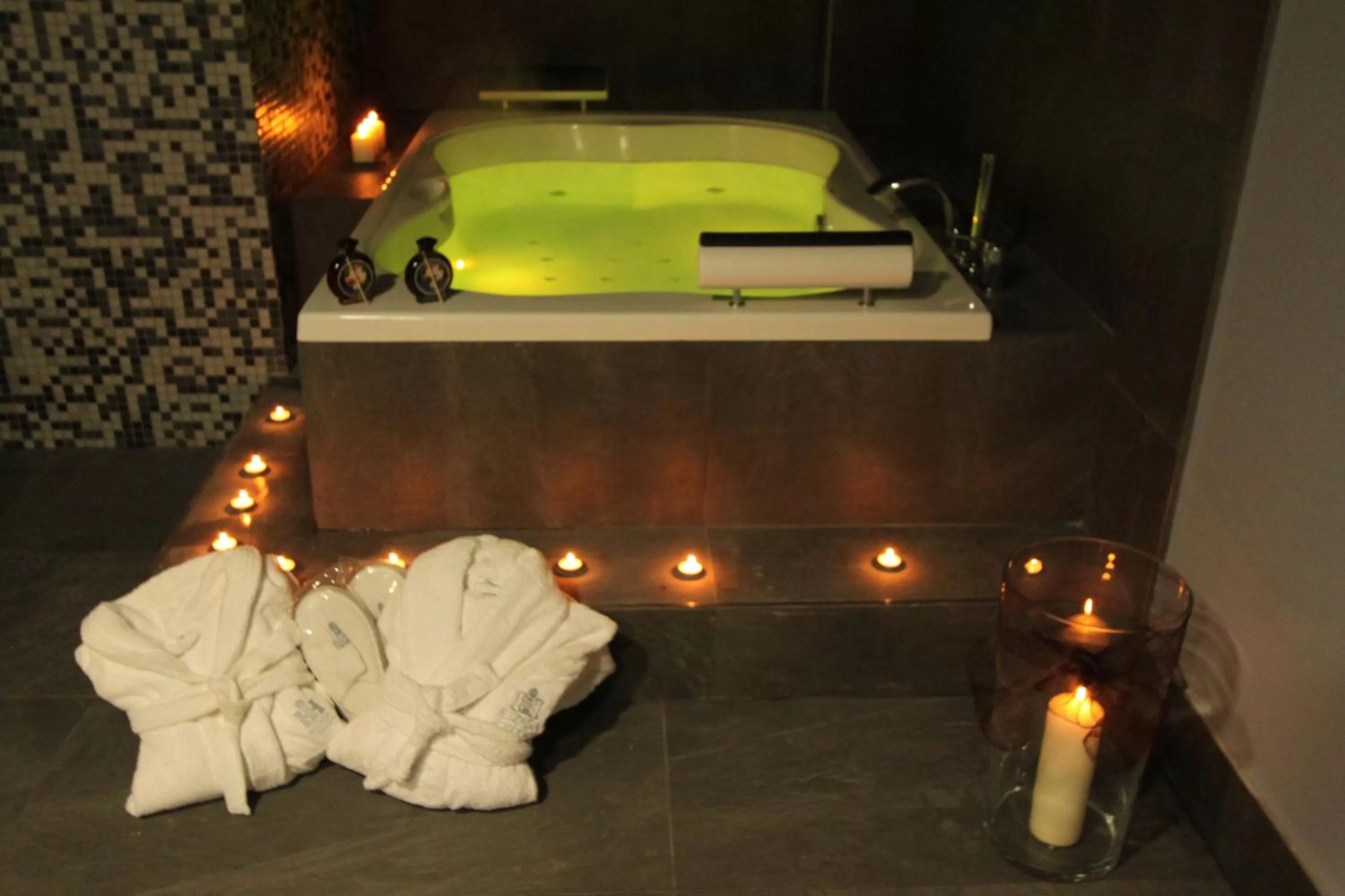 Spa and wellness centre/facilities in Hotel & Spa Real Jaca