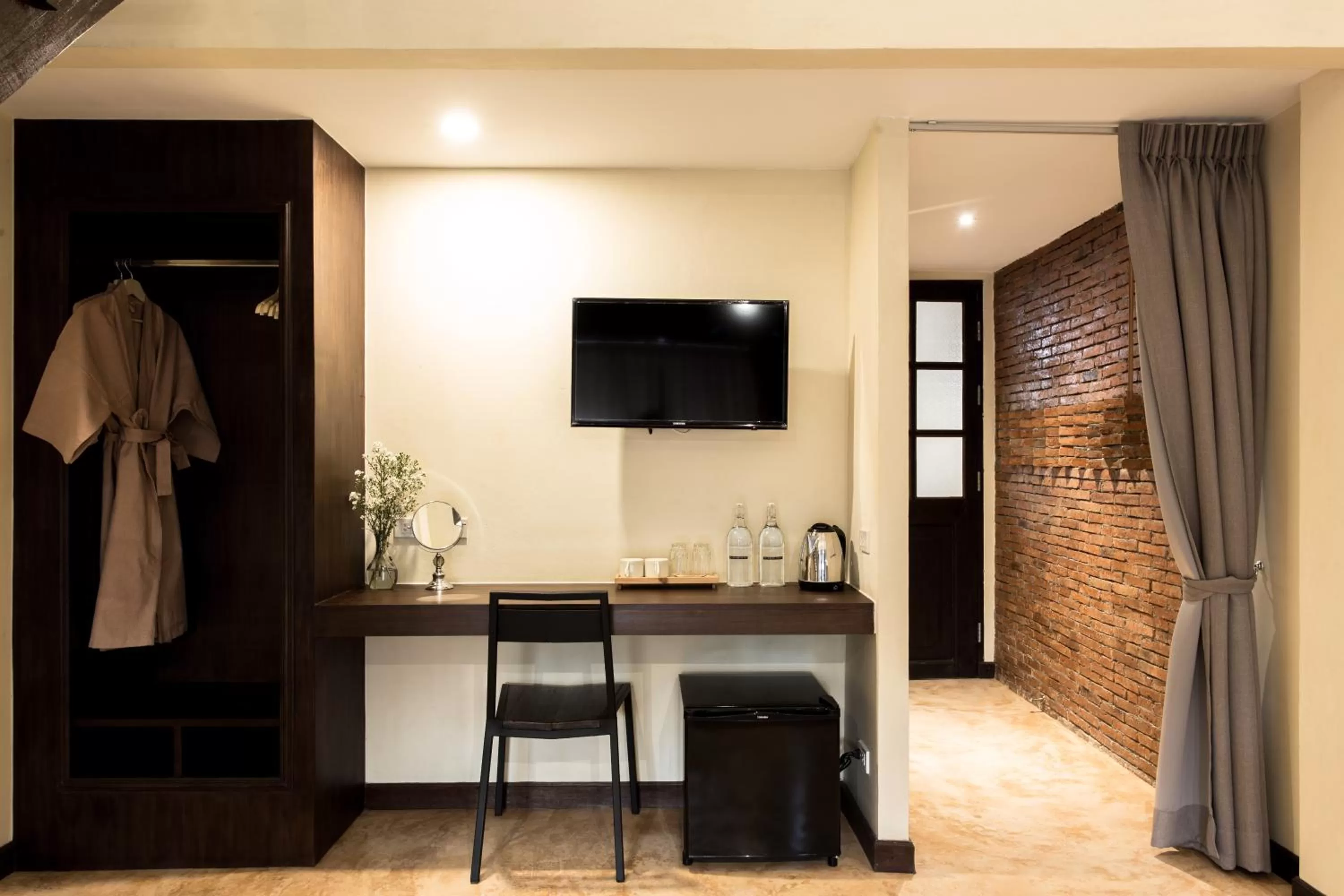 TV and multimedia in ONCE (upon a time) Chiang Mai Home