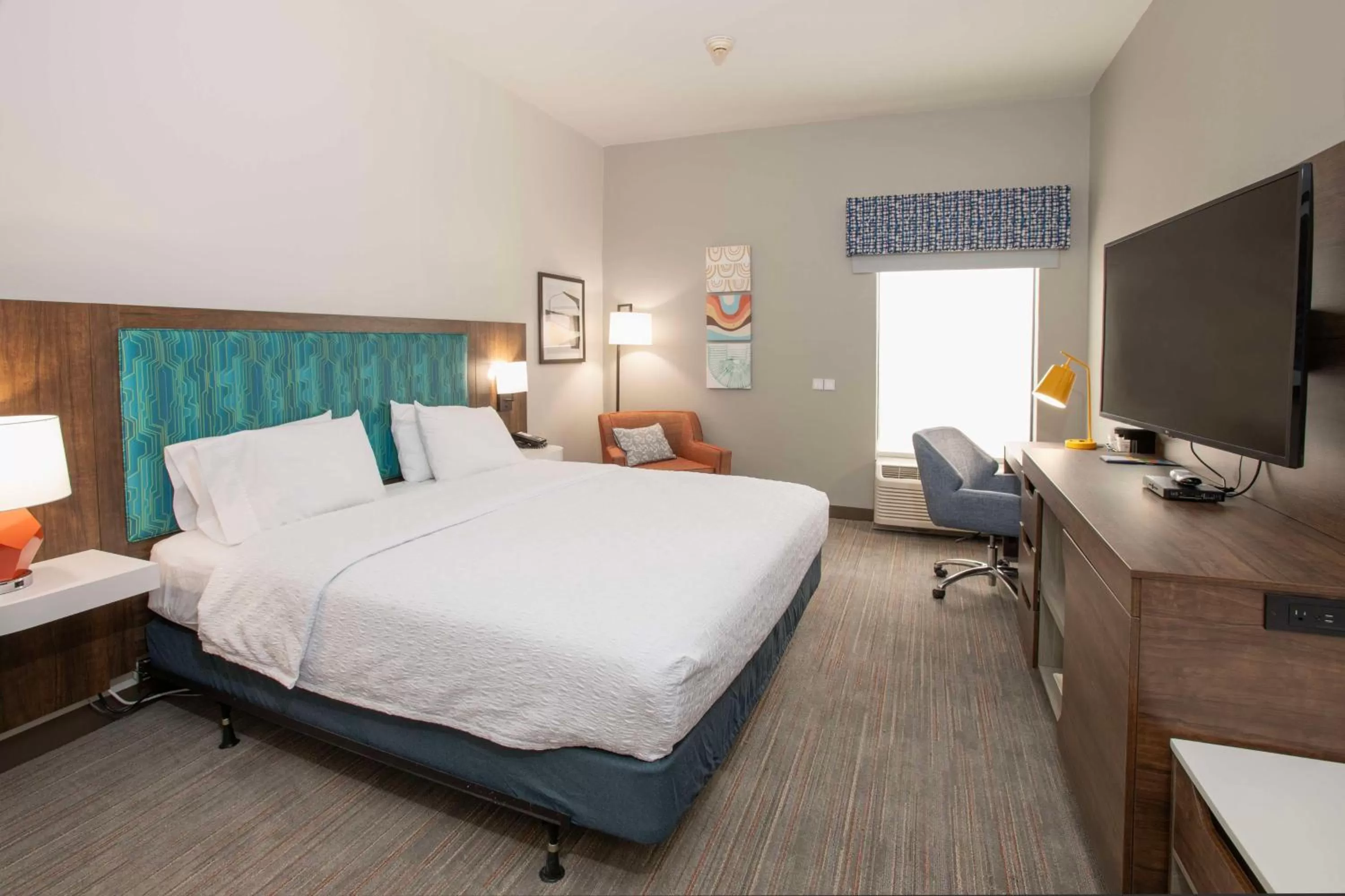 Bed in Hampton Inn Dry Ridge