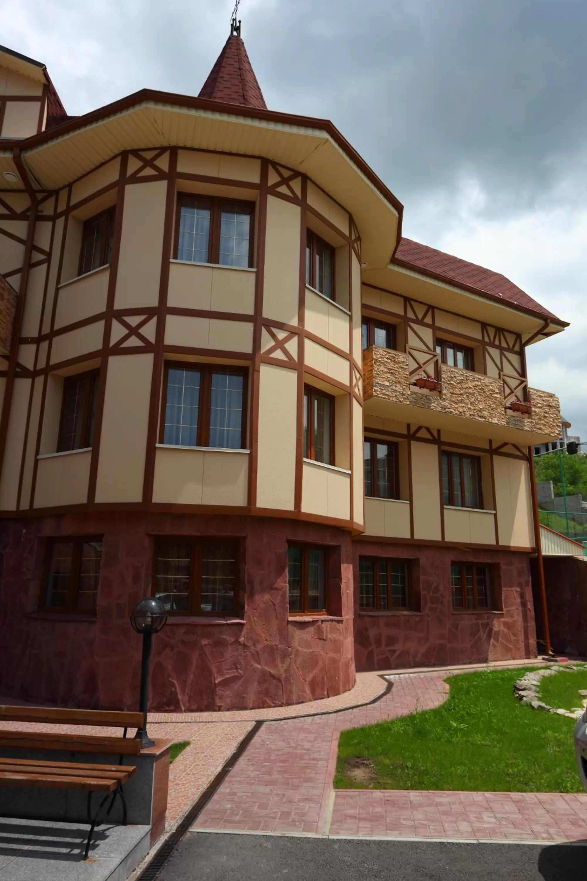 Facade/entrance in Alpen Ville