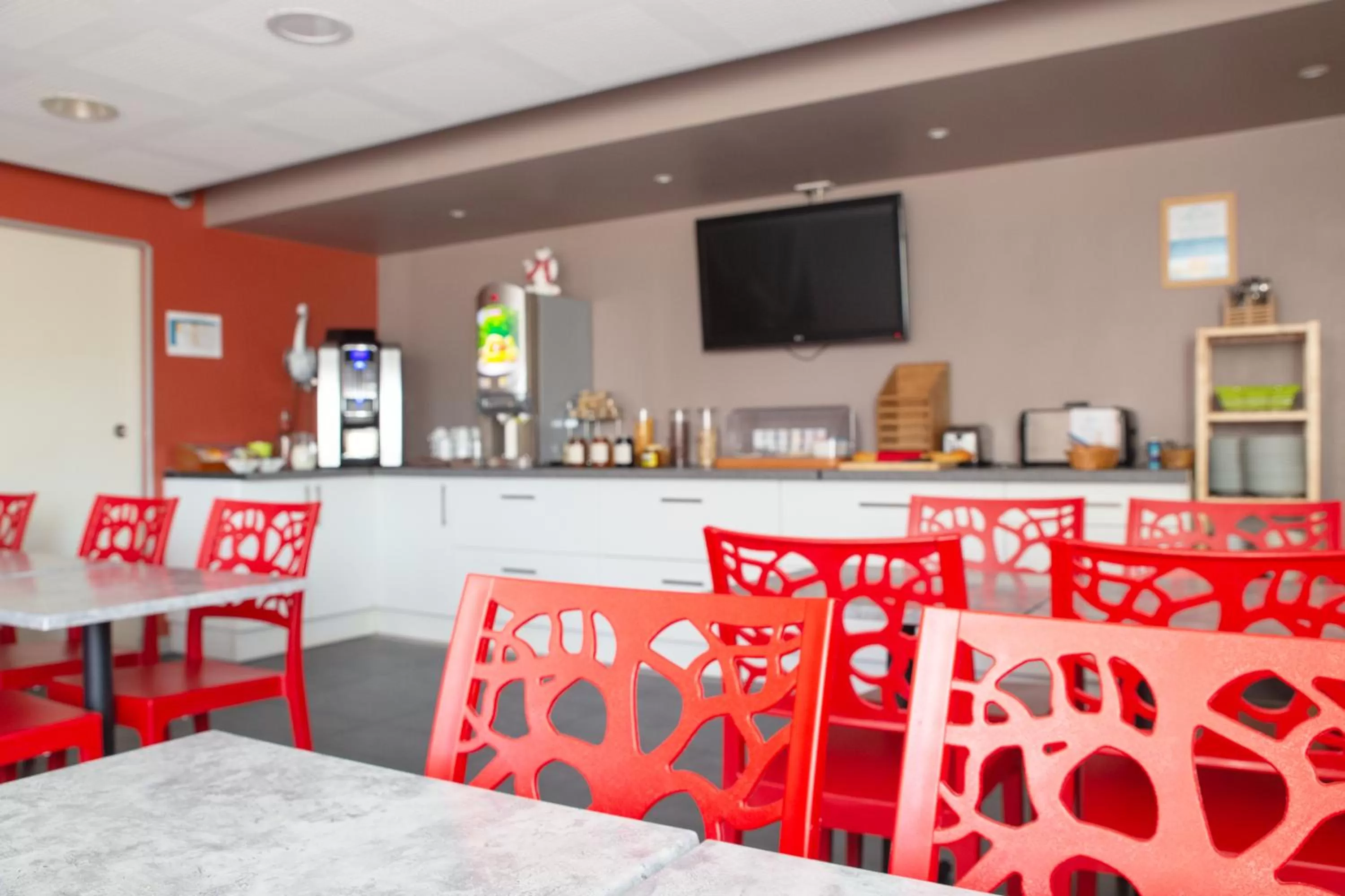 Buffet breakfast in Comfort Aparthotel Mutzig Portes d'Alsace