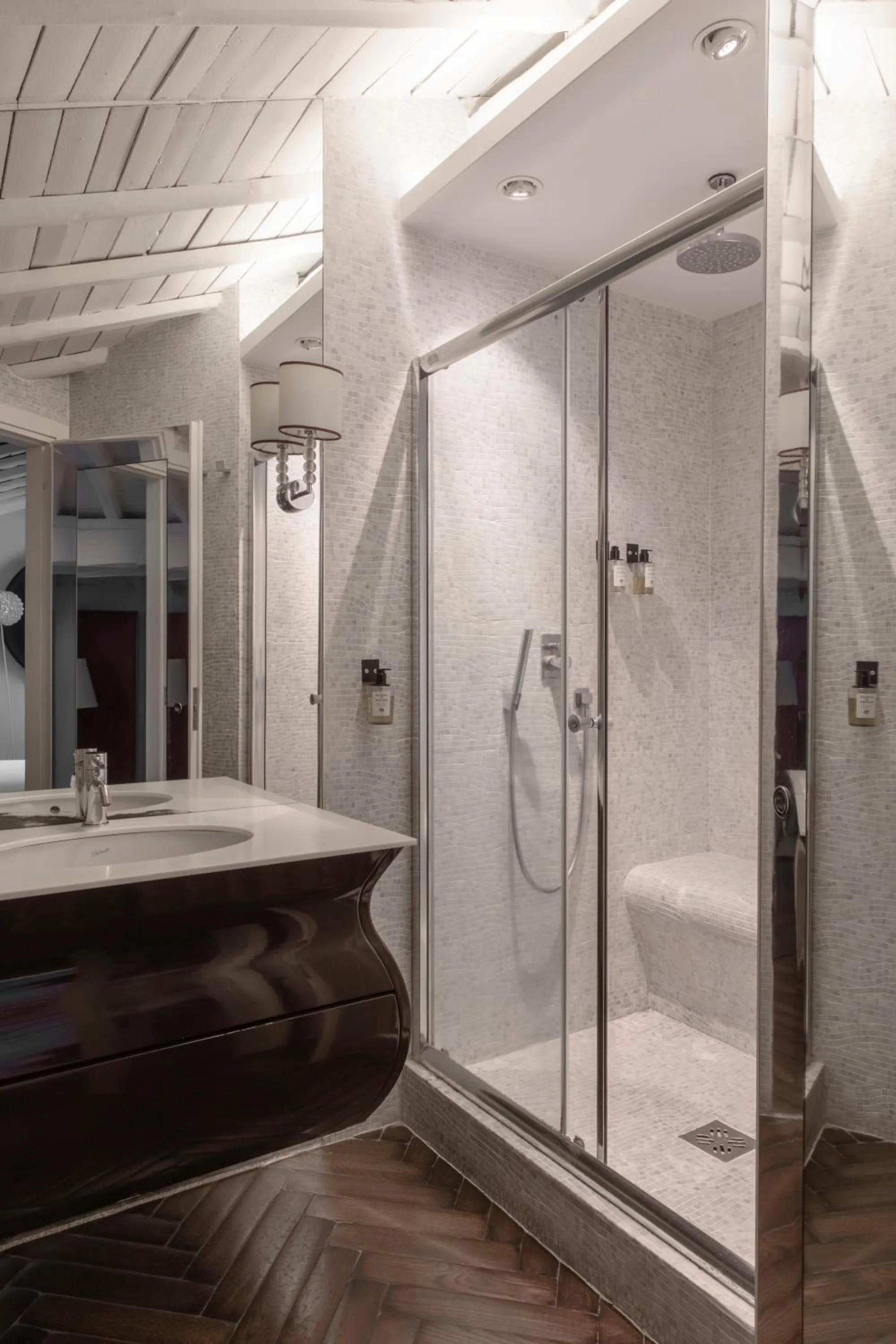 Bathroom in BDB Rooms Margutta