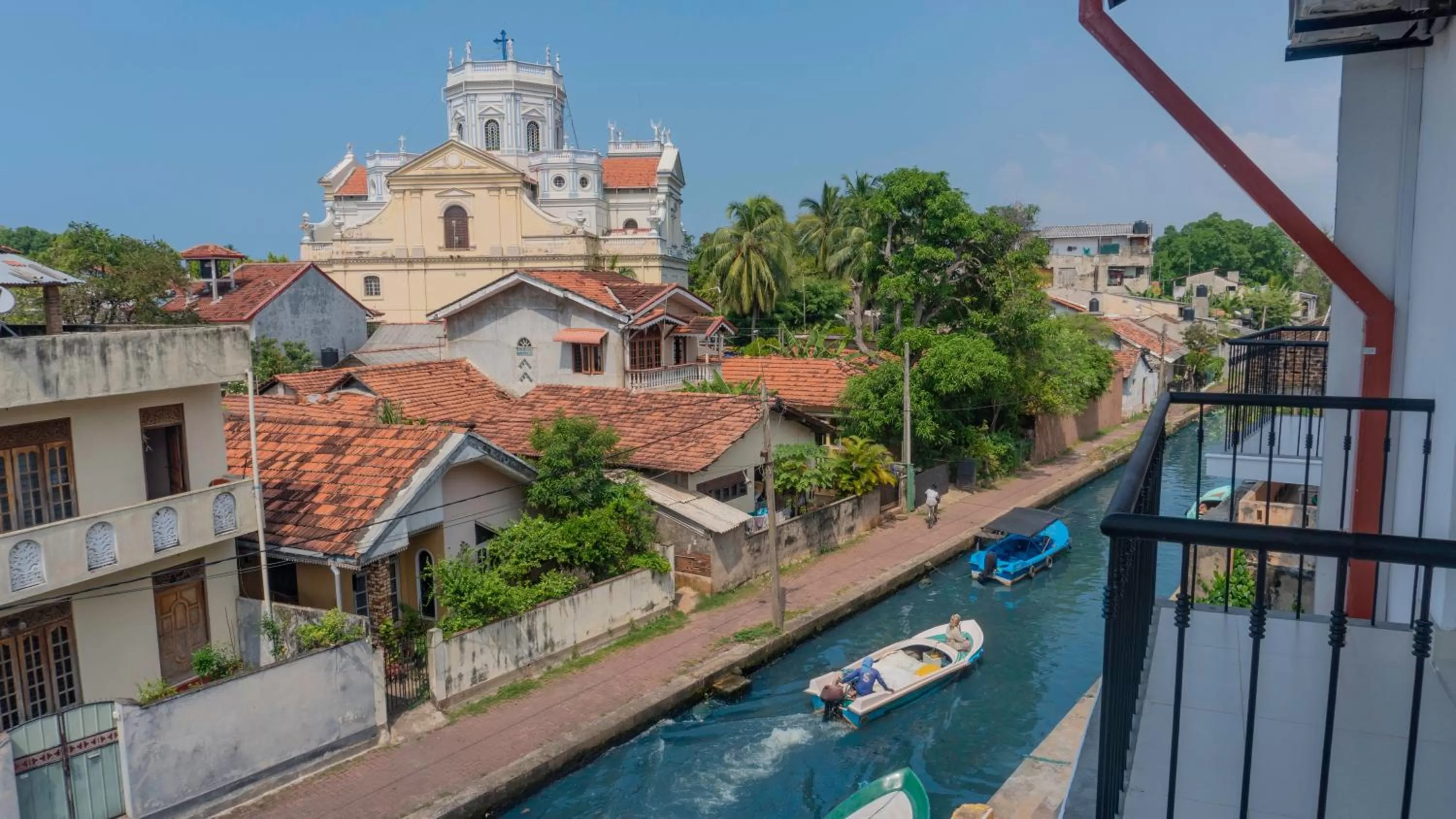 Property building in Hive 68 Hotel and Resorts - Negombo