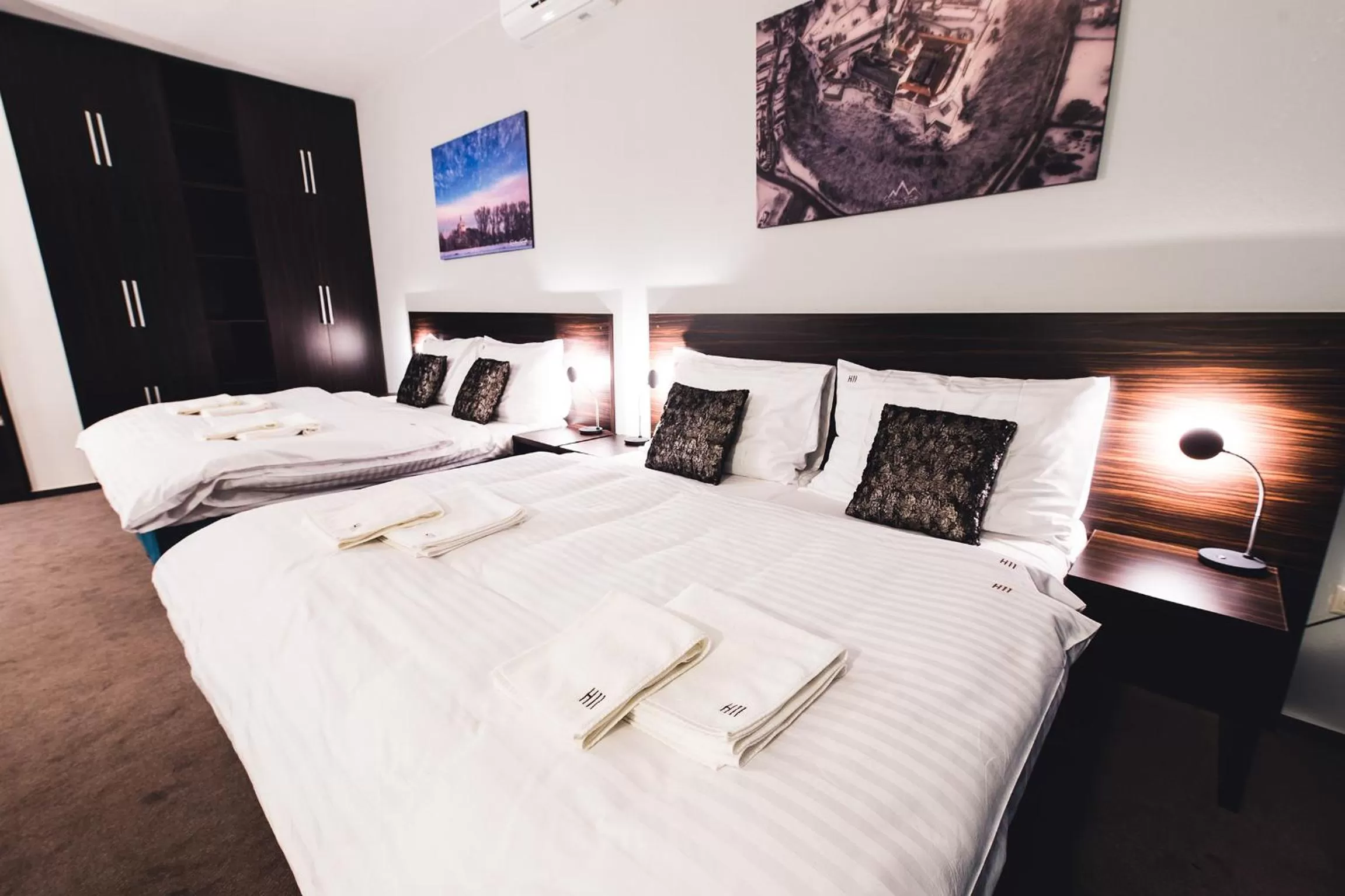 Photo of the whole room, Bed in BOUTIQUE HOTEL11 with rooftop SPA