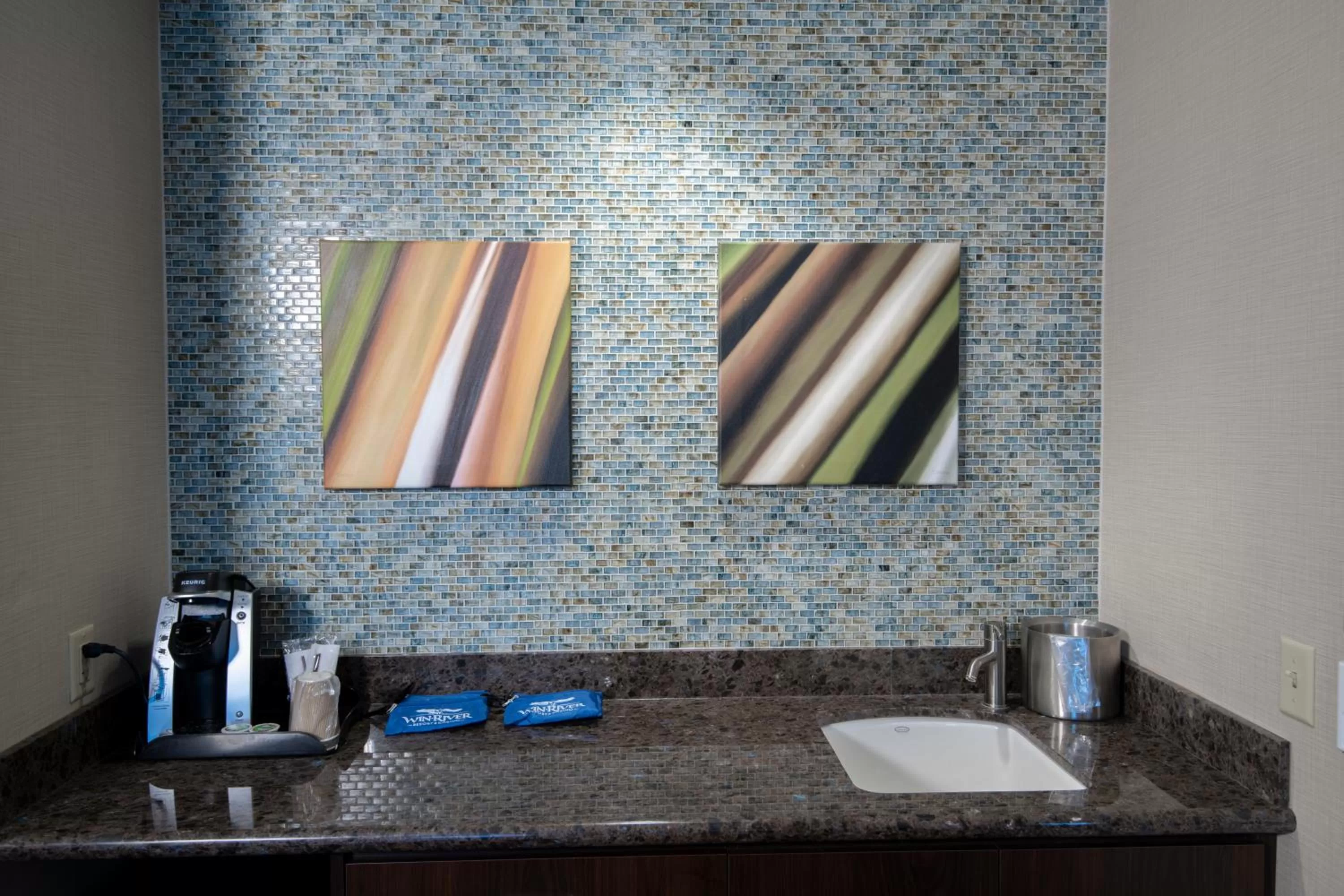 Win-River Resort and Casino