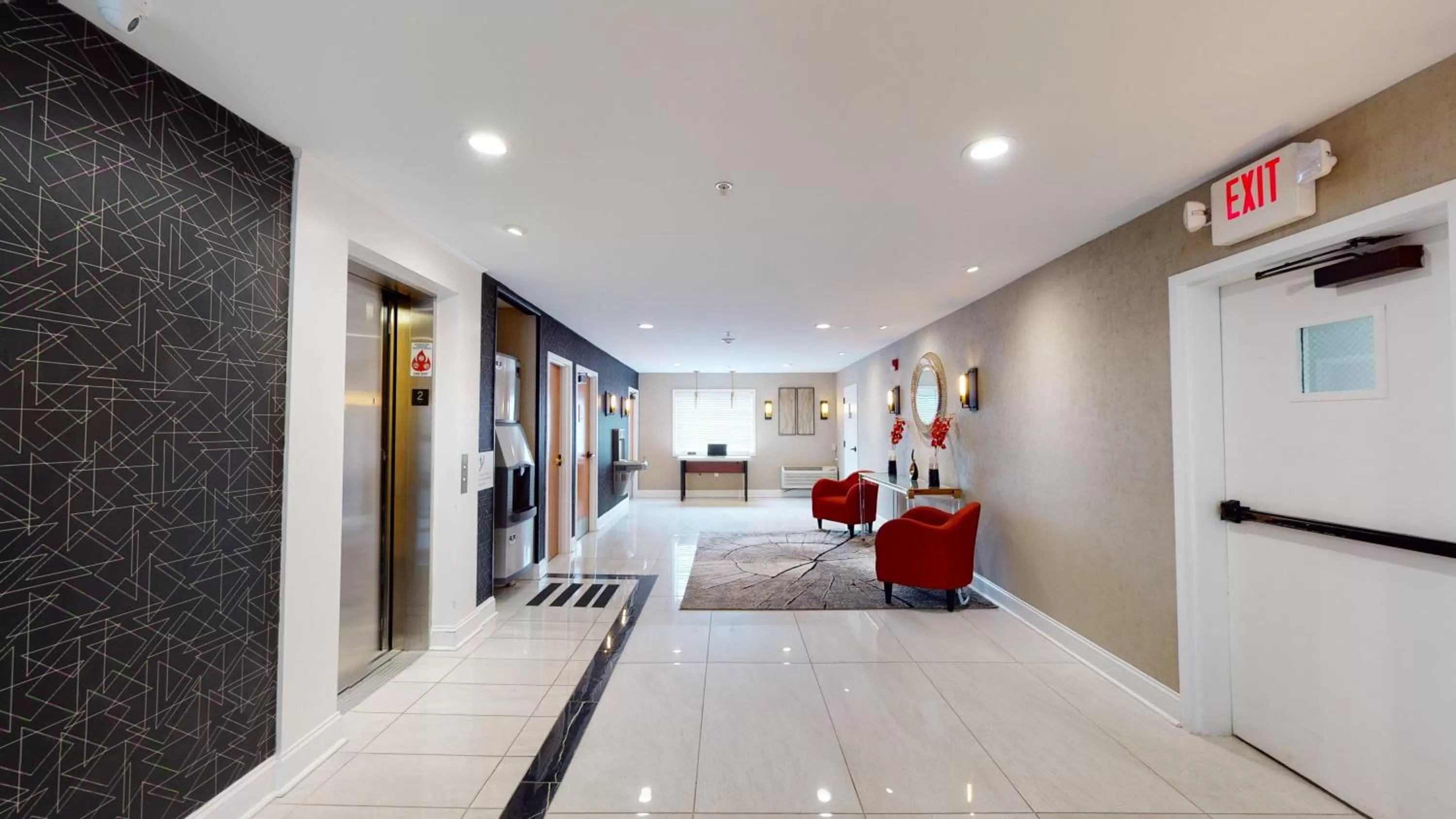 Lobby or reception, Bed in Ramada by Wyndham Strasburg - Shenandoah Valley