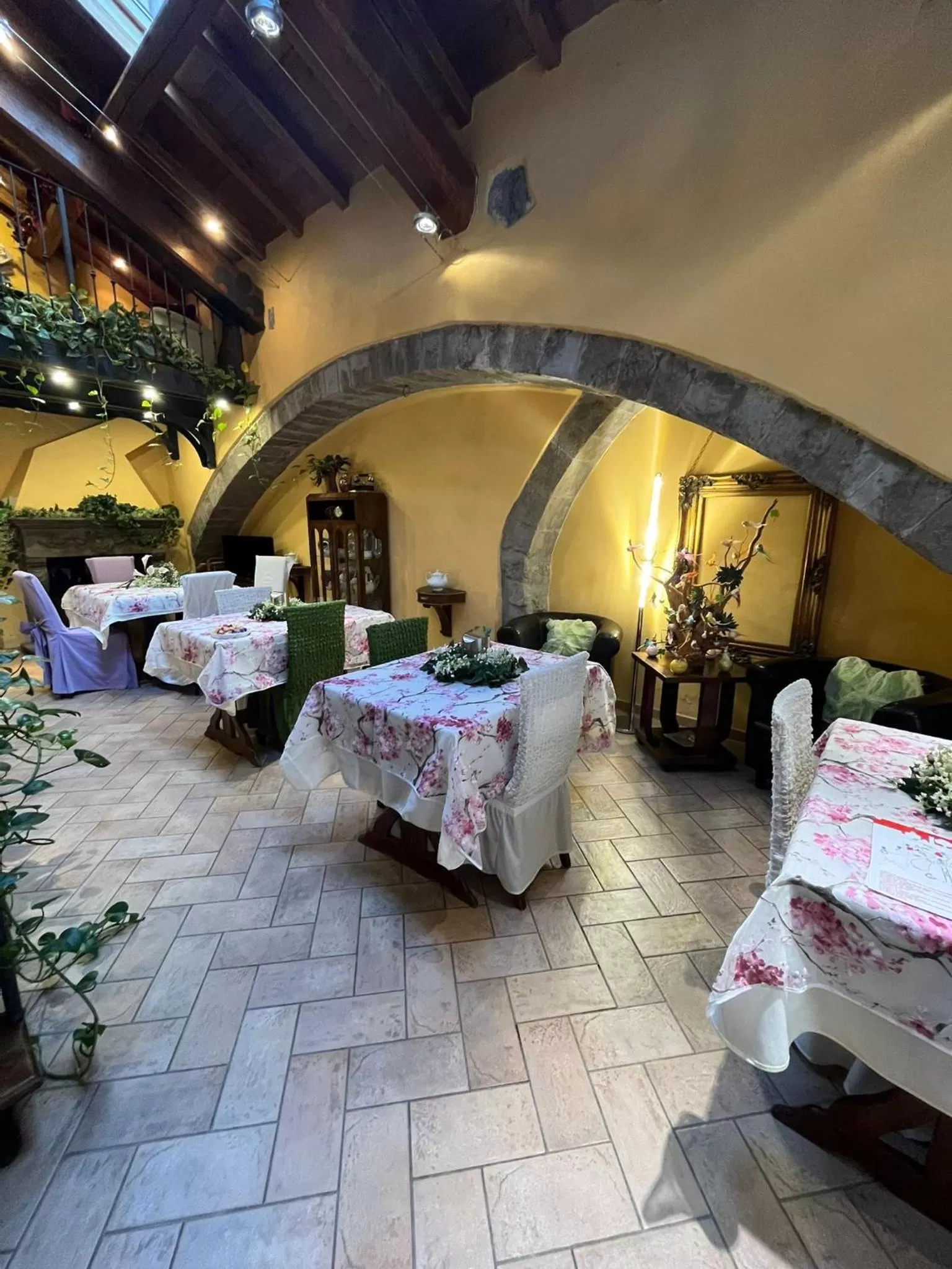 Breakfast in Medieval House