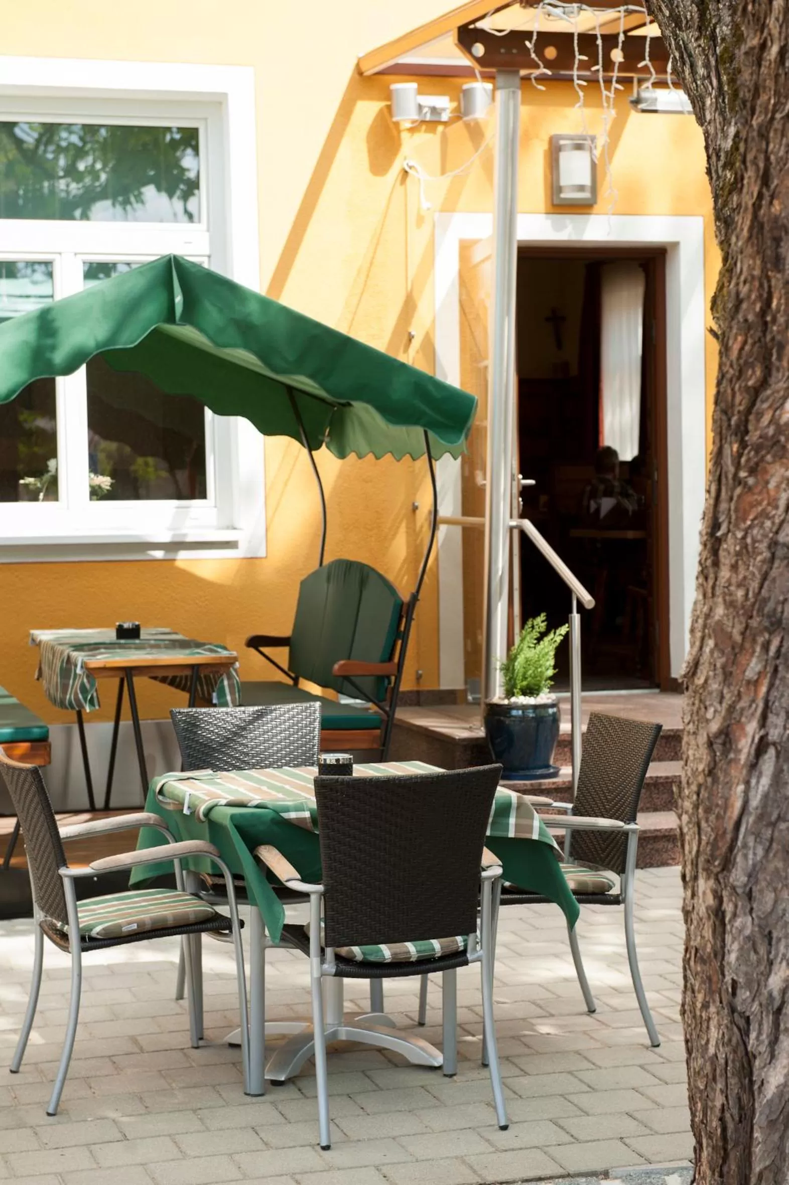 Patio in Hotel Guidassoni