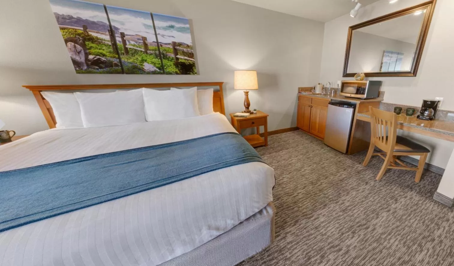 Bed in Overleaf Lodge and Spa