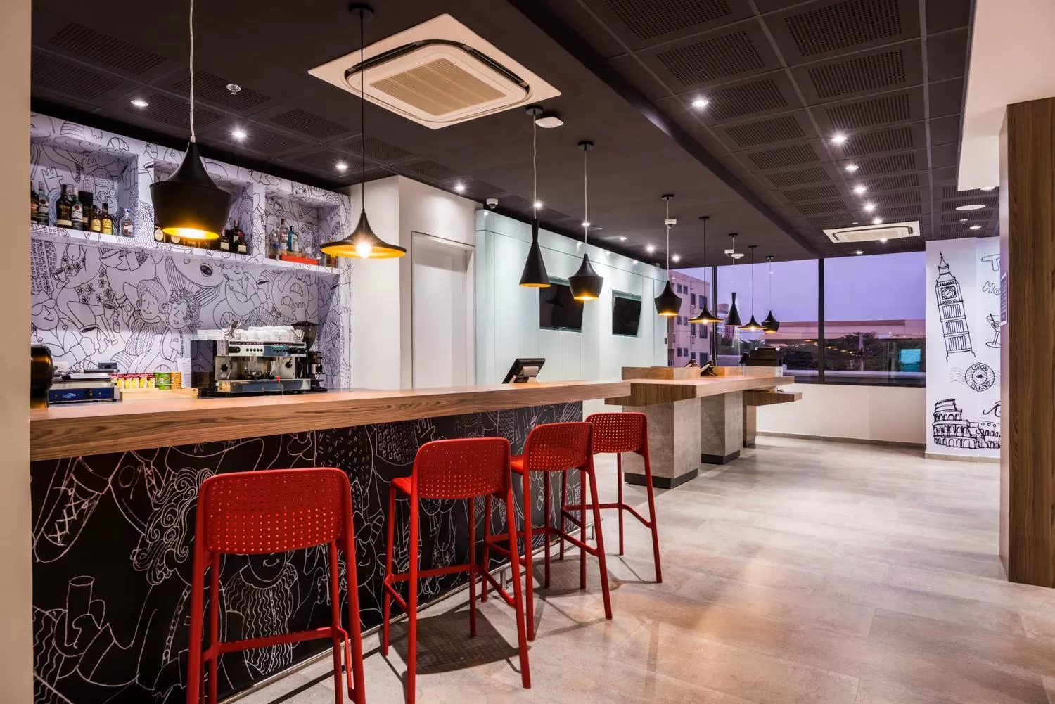 Restaurant/places to eat in ibis Barranquilla
