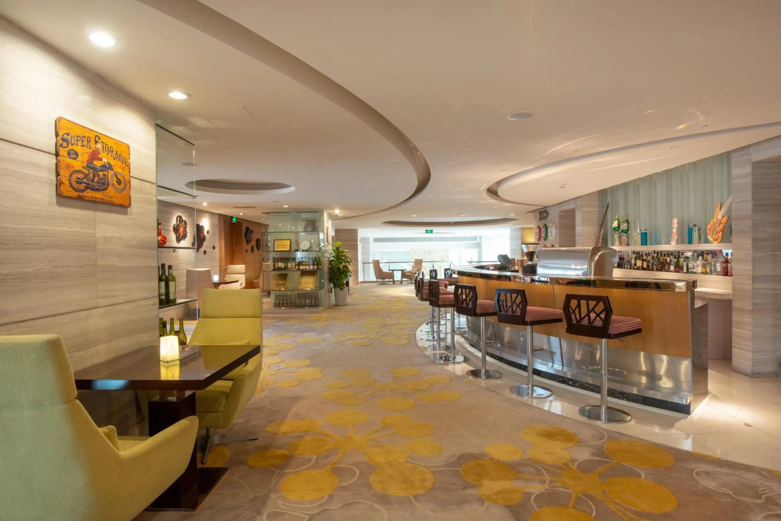 Lounge or bar in Junluxe Hotel Guangzhou Science City-Free Shuttle Bus Service to Guangzhou Canton Fair