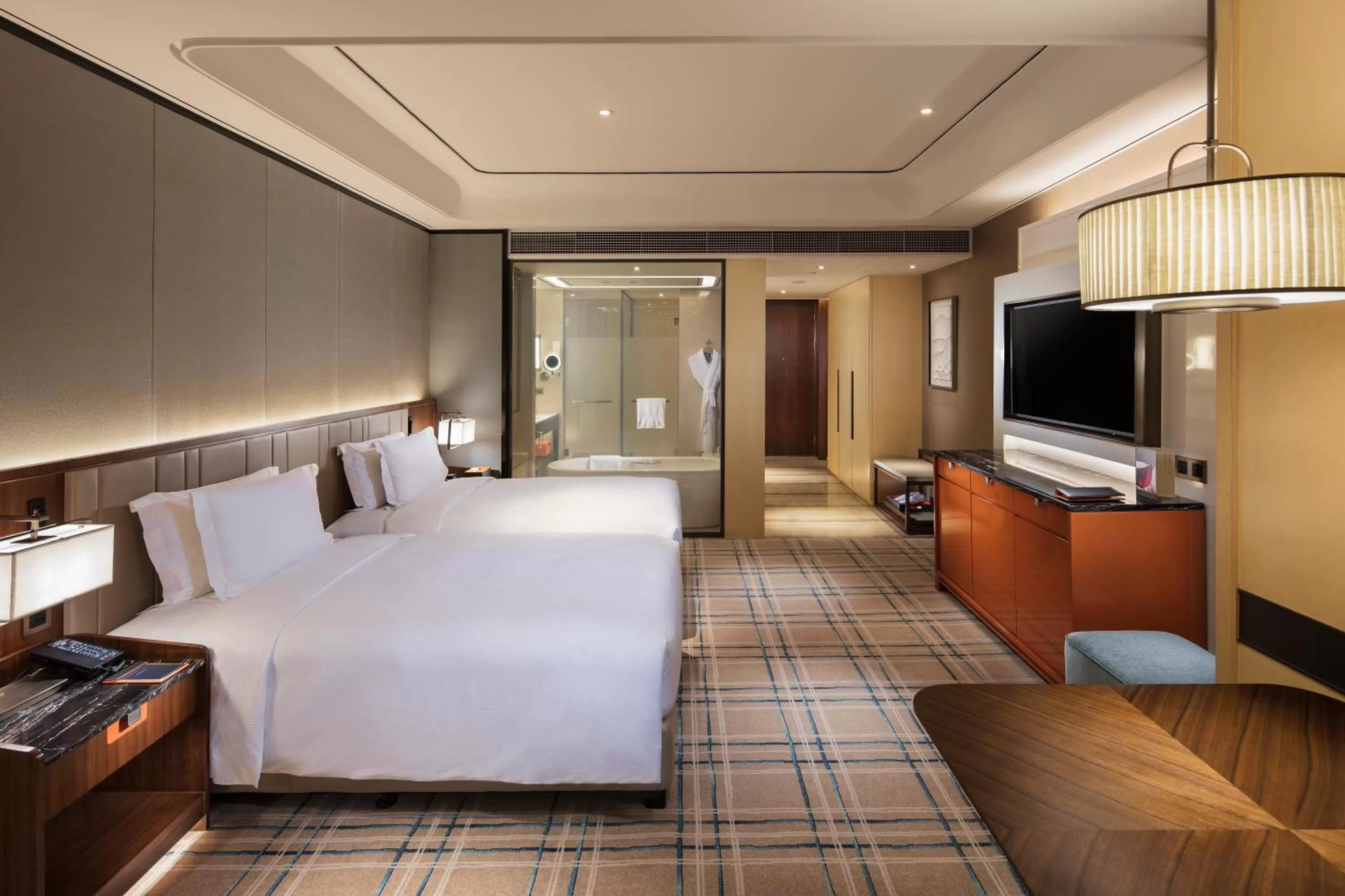 Living room, Bed in Hilton Fuzhou