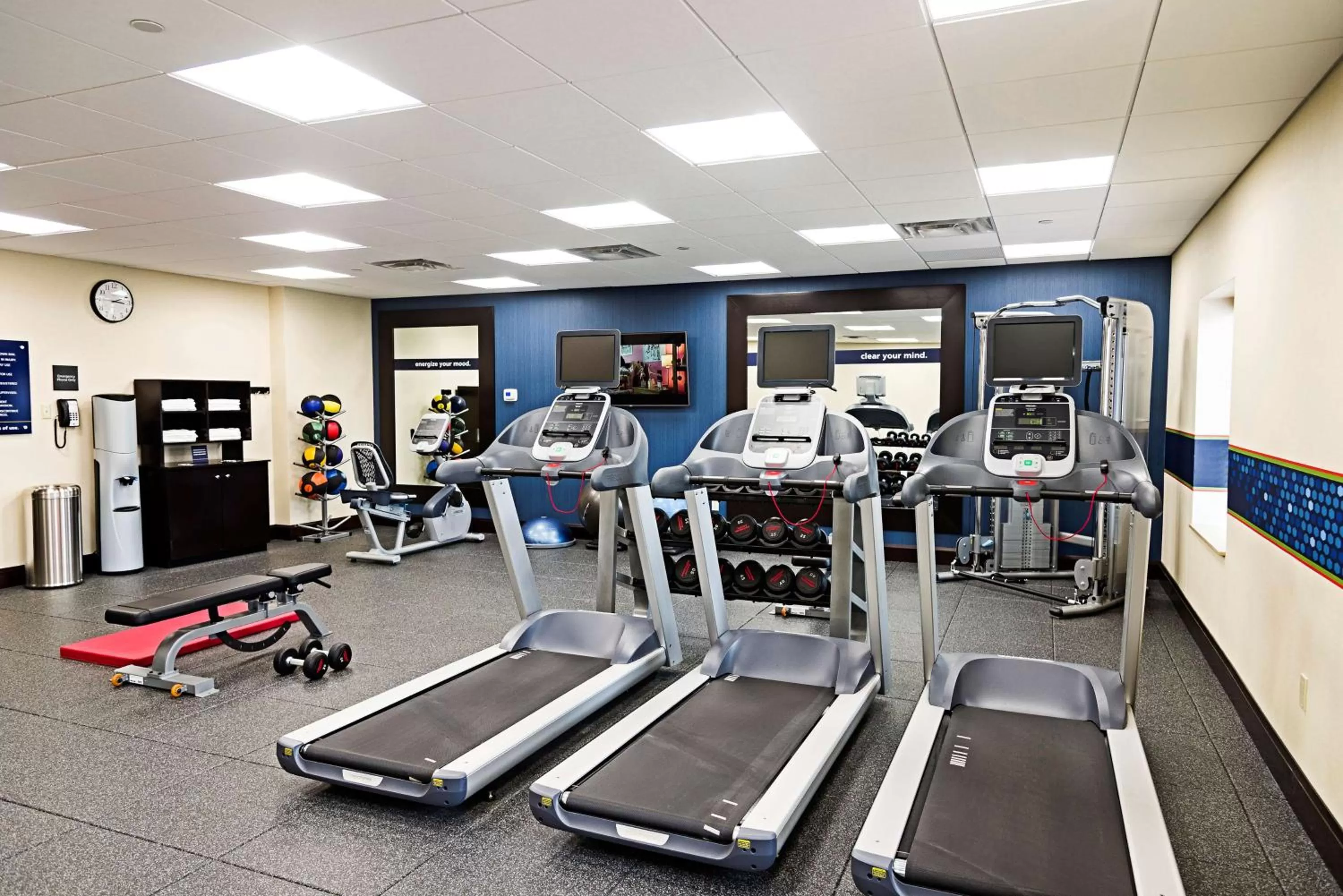 Fitness centre/facilities in Hampton Inn by Hilton Ottawa Airport