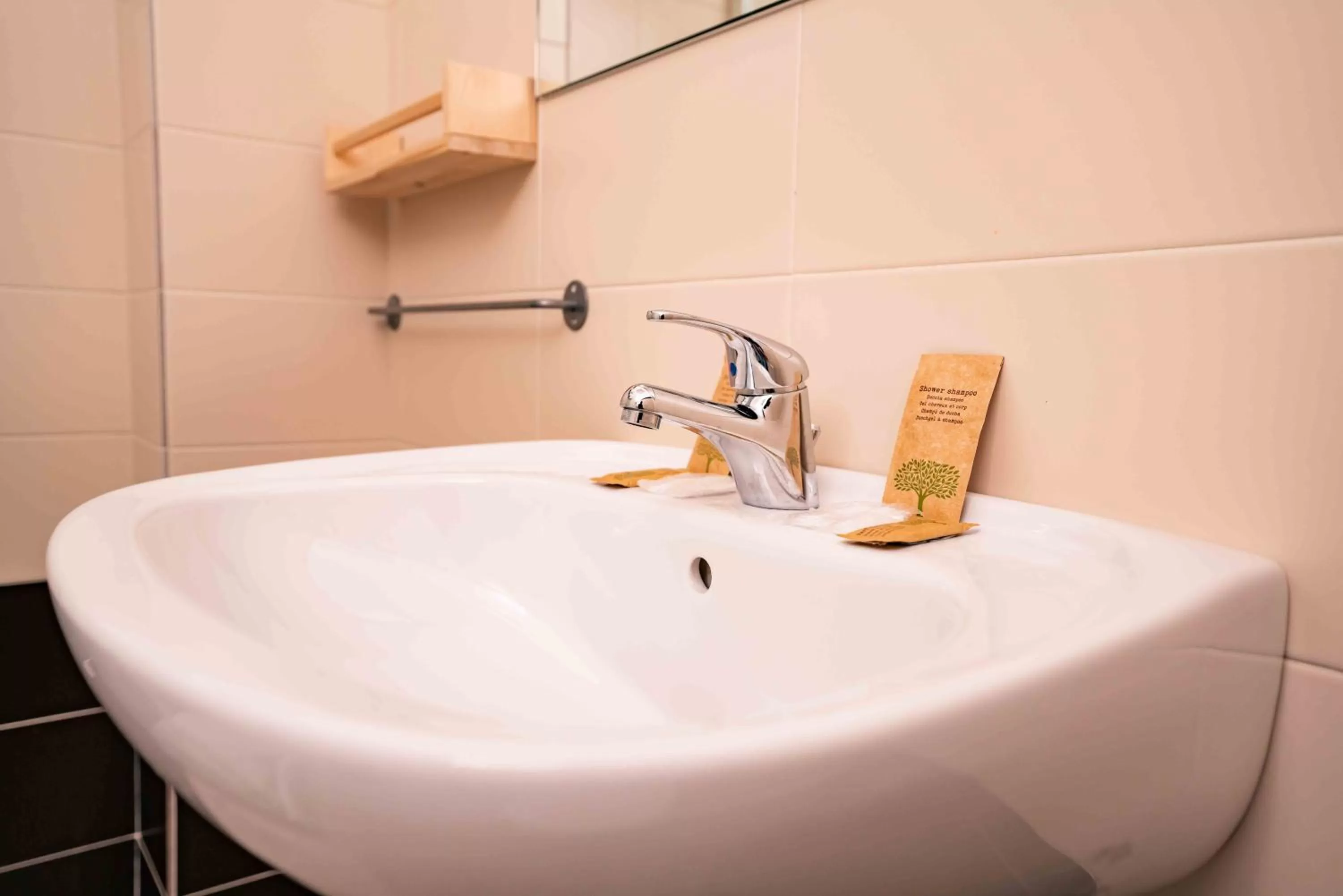 Bathroom in Judeka Agriresort