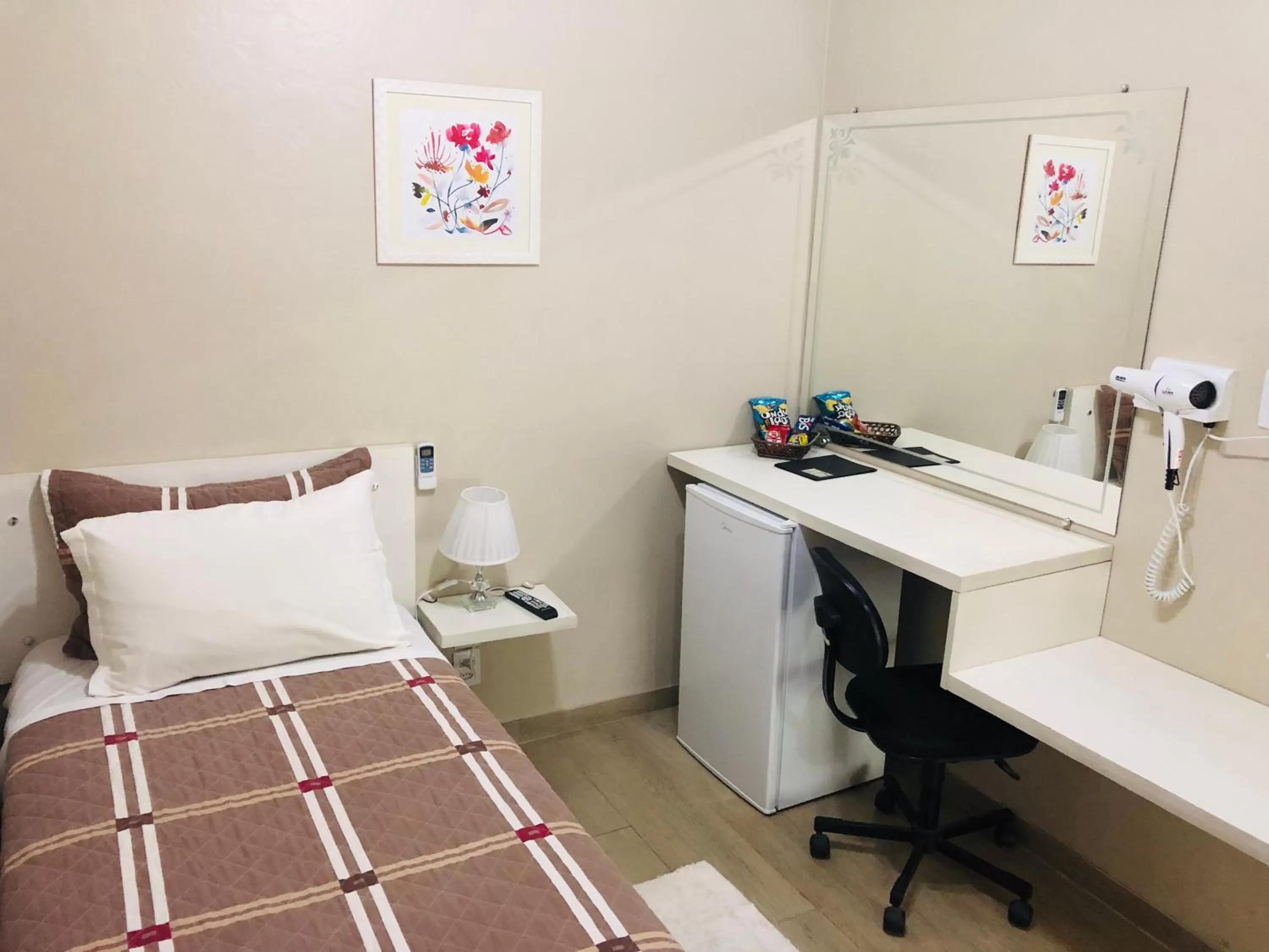 Photo of the whole room, Bed in Hotel Westphal