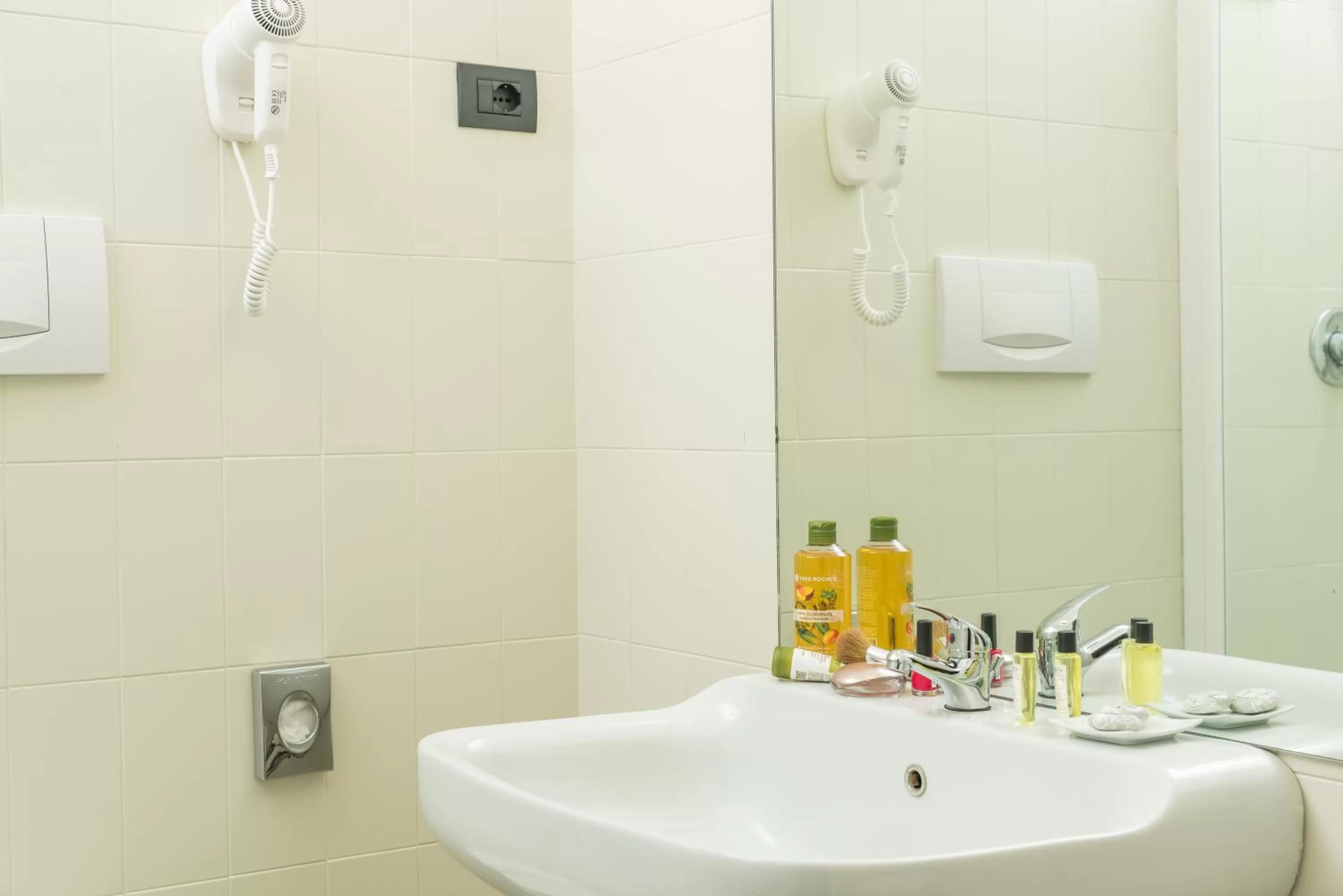 Bathroom in Helios Hotel