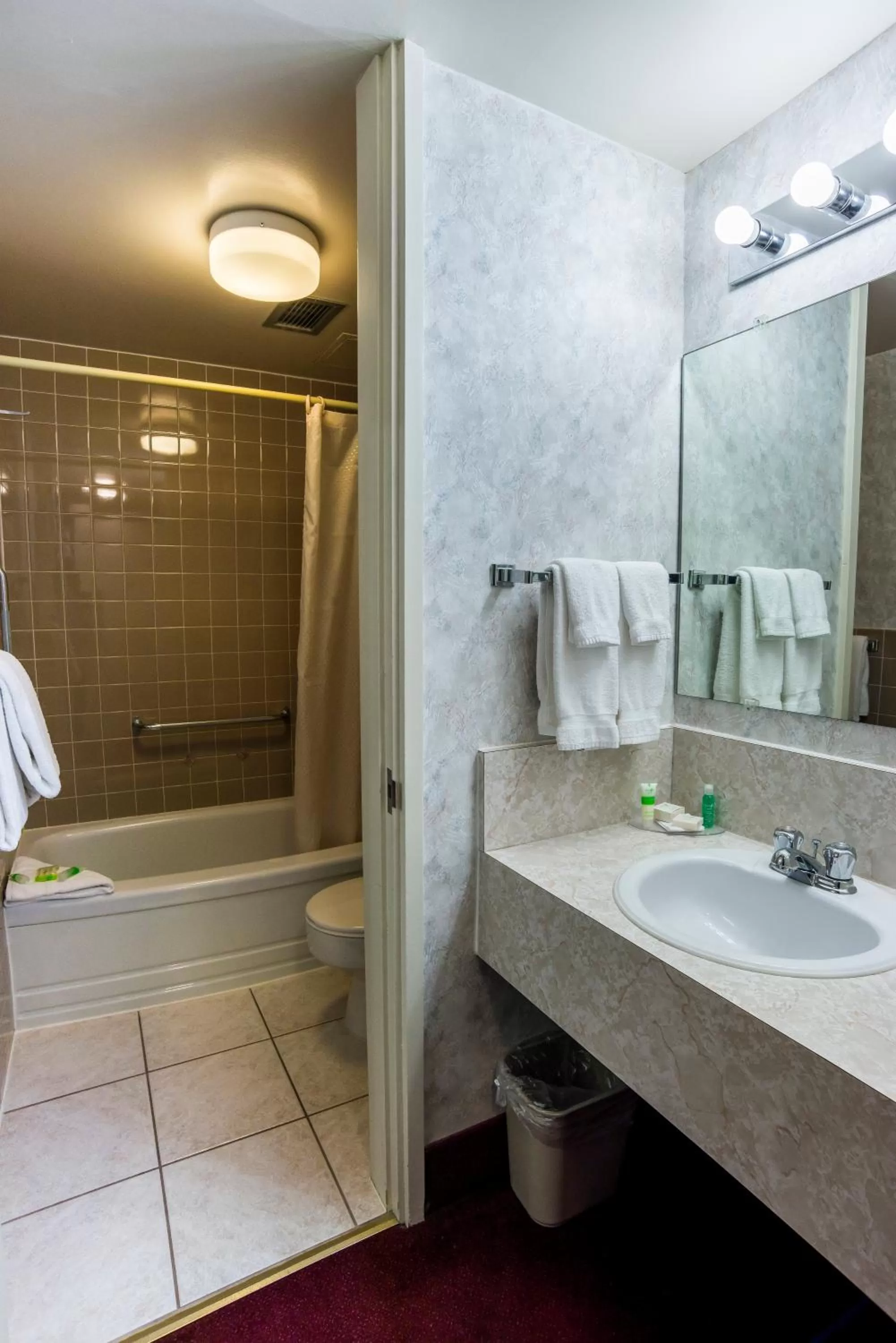 Bathroom in Bow View Lodge