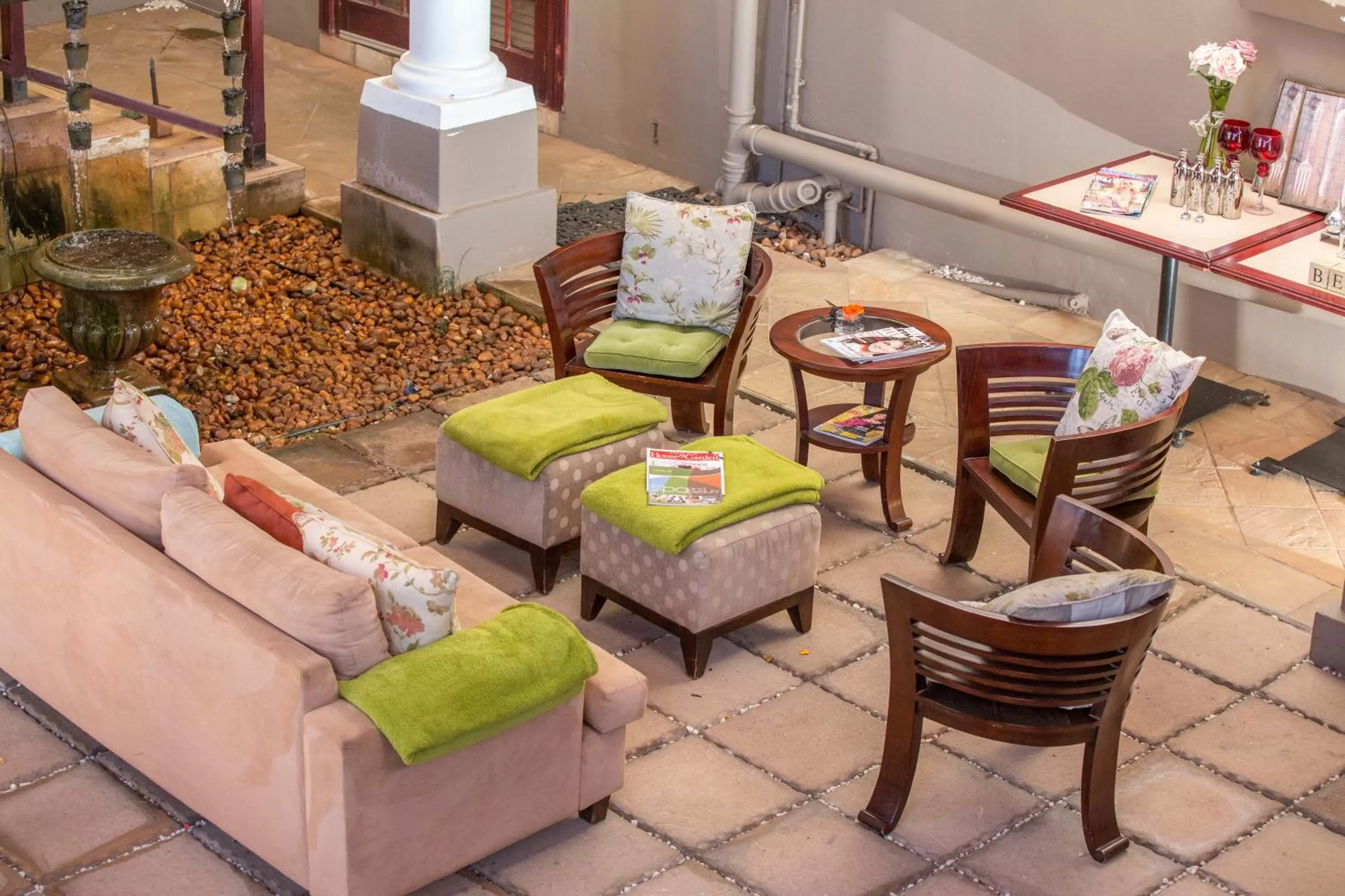 Patio in Spacube Luxury Suites and Spa