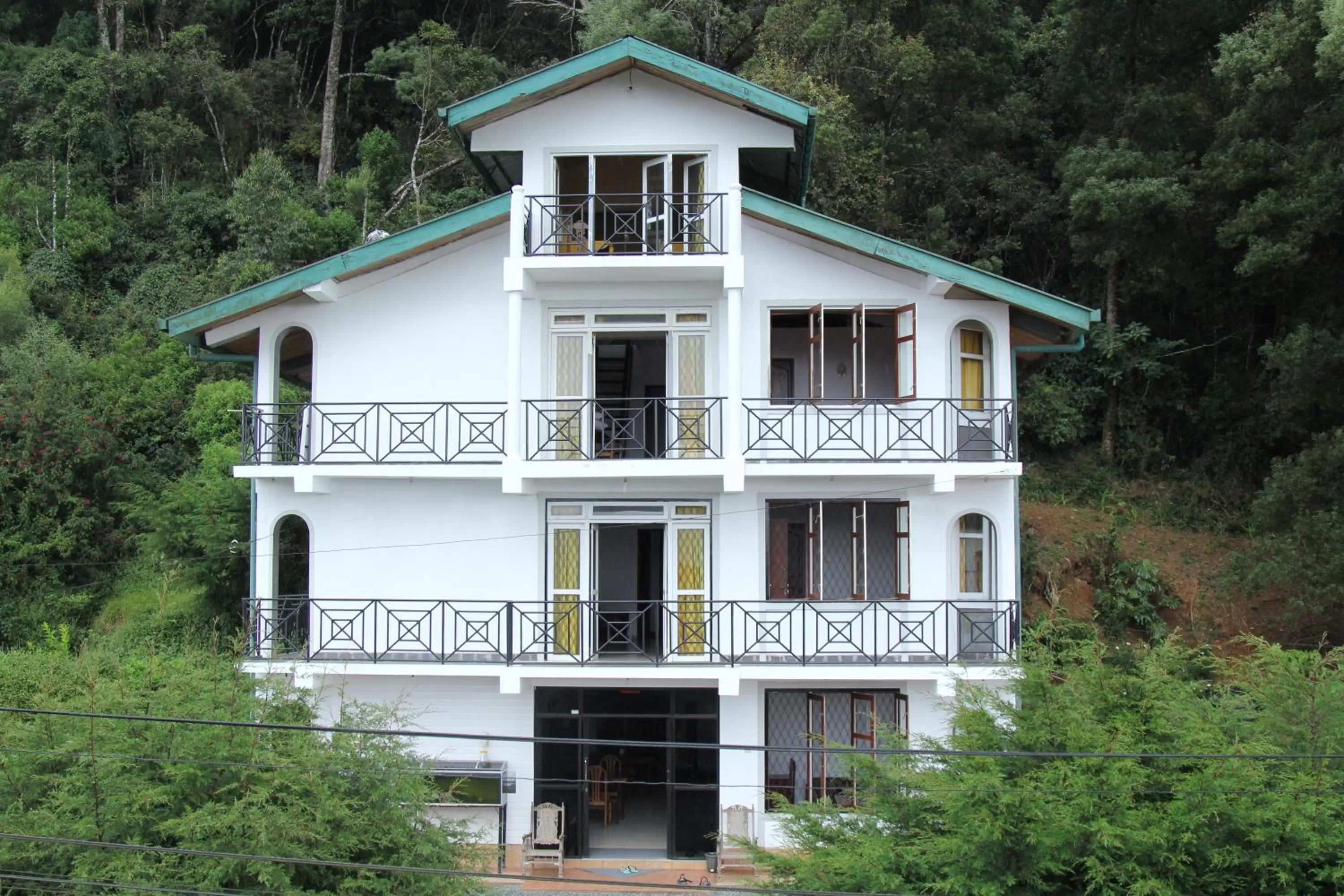 Property building in Panorama Accommodations Nuwara Eliya