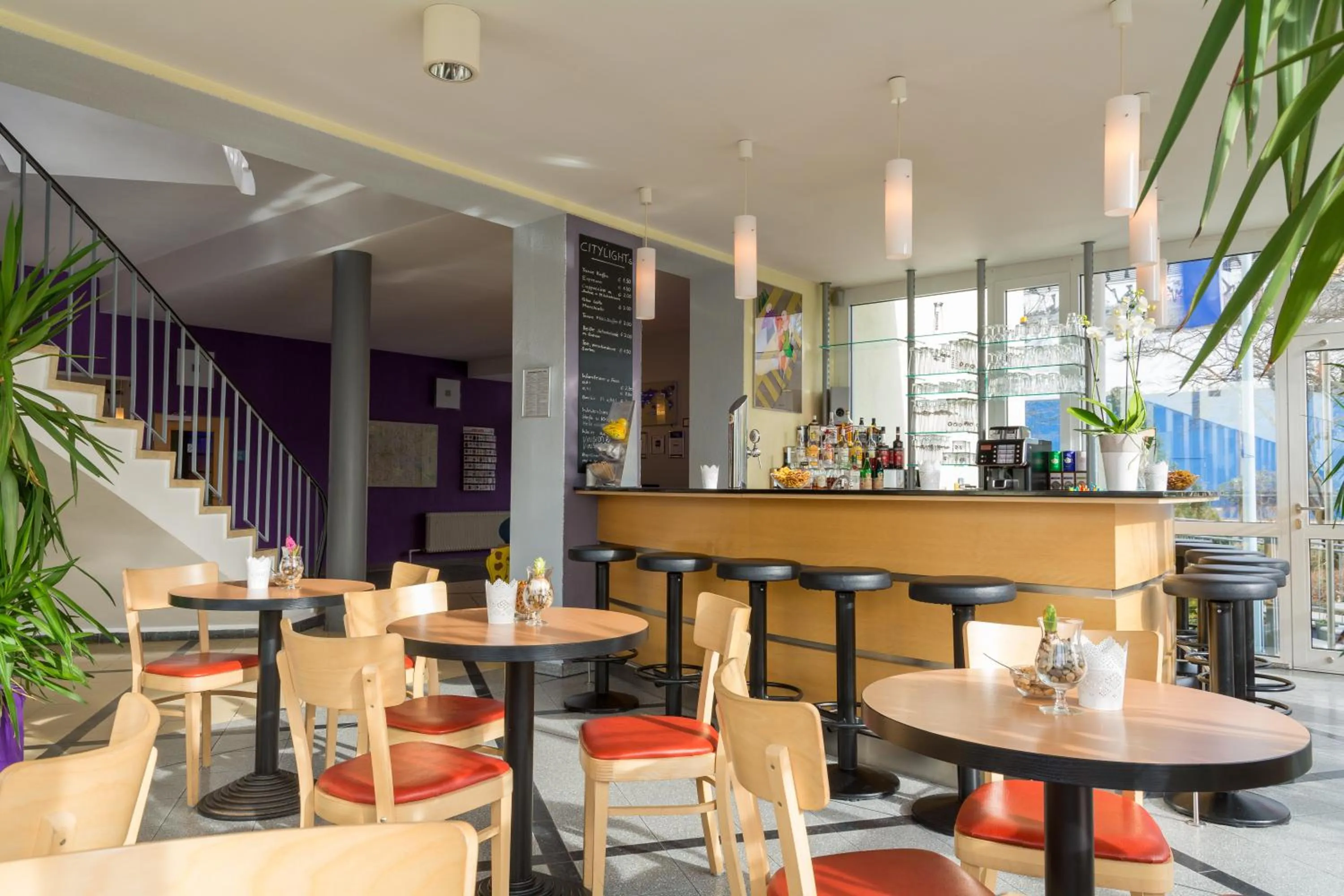 Lounge or bar in Familienhotel Citylight