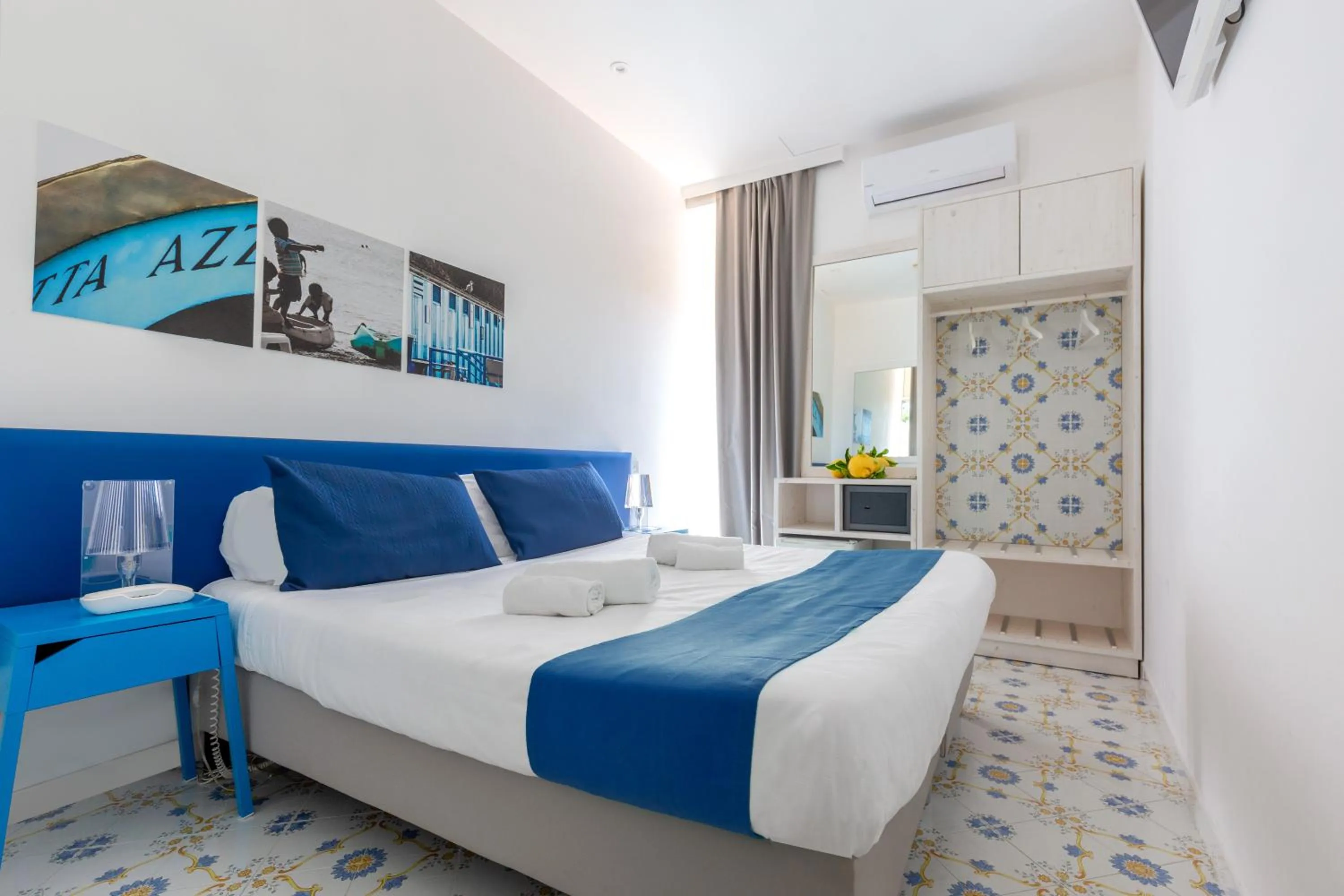 Bedroom, Bed in Hotel Spicy