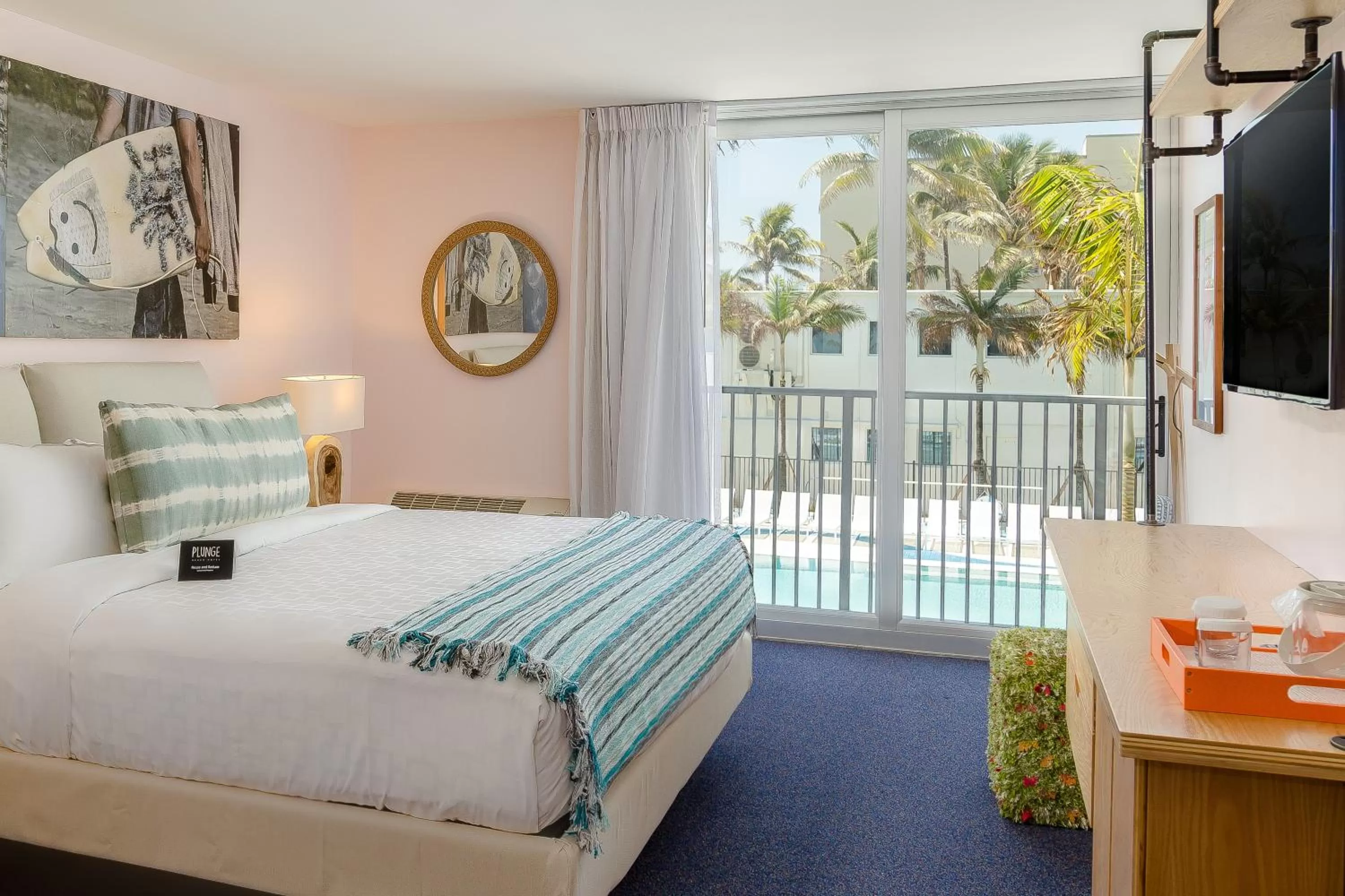 Bedroom, Bed in Plunge Beach Resort