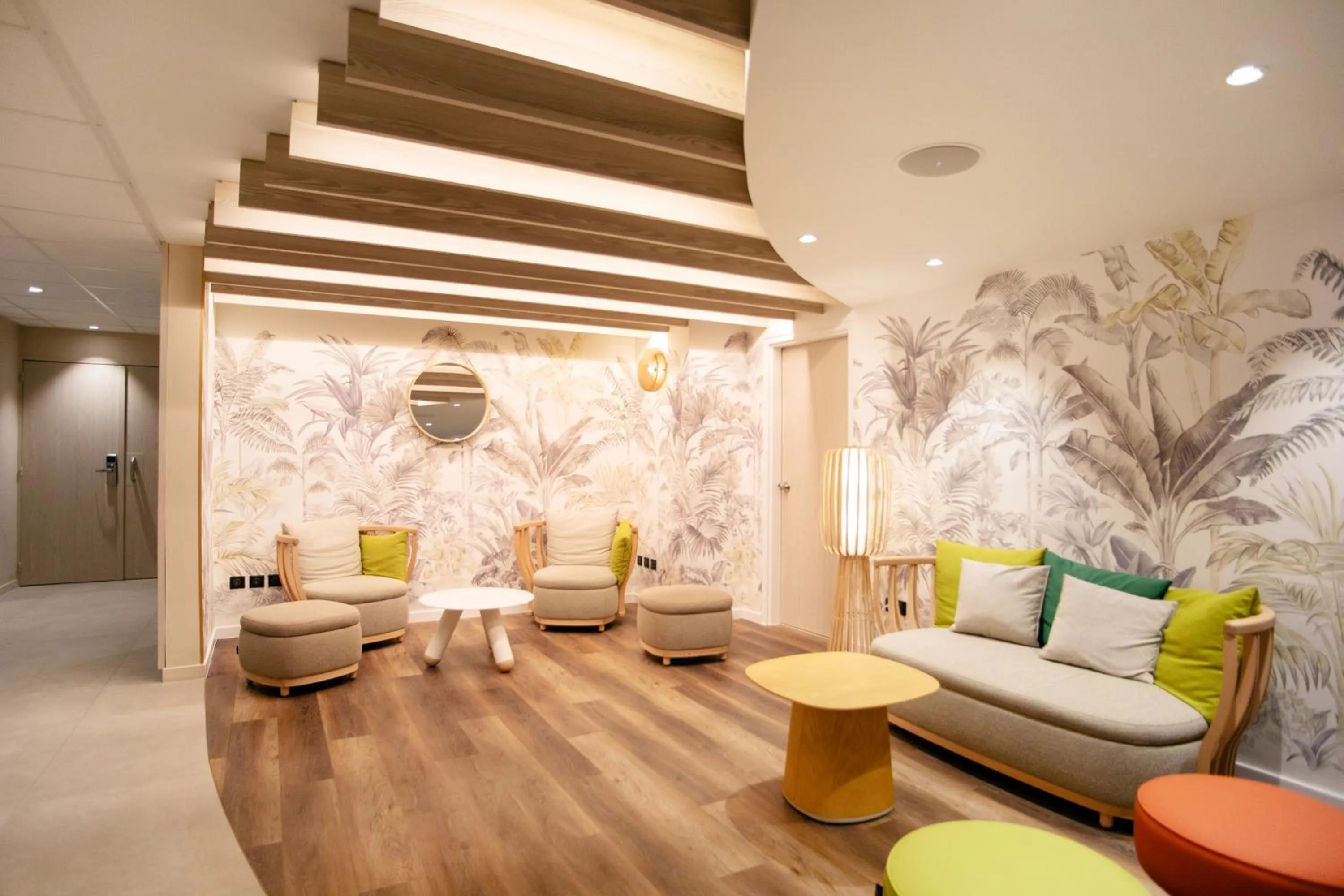 Communal lounge/ TV room in Novotel Montpellier