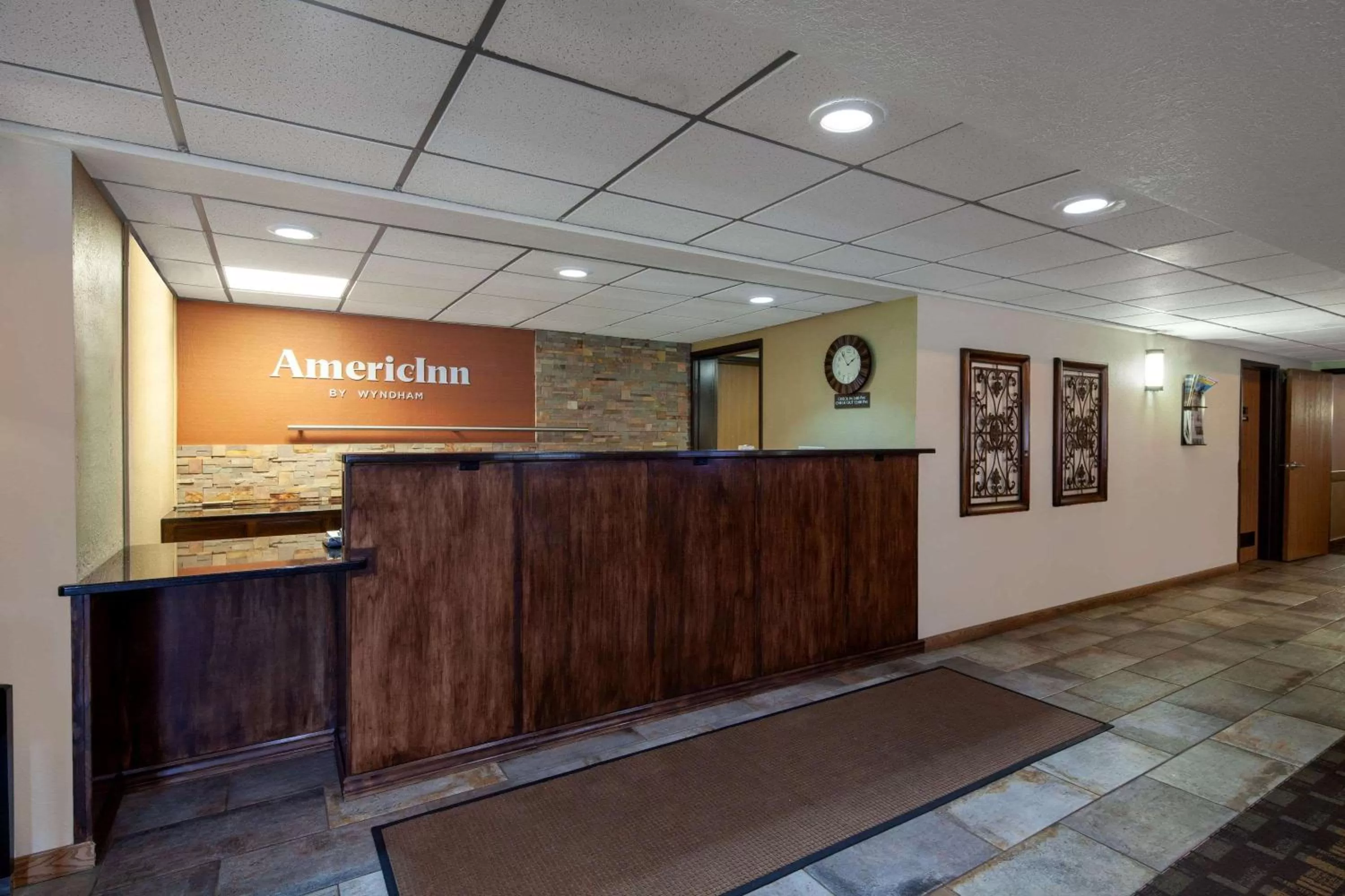 Lobby or reception in AmericInn by Wyndham Ironwood
