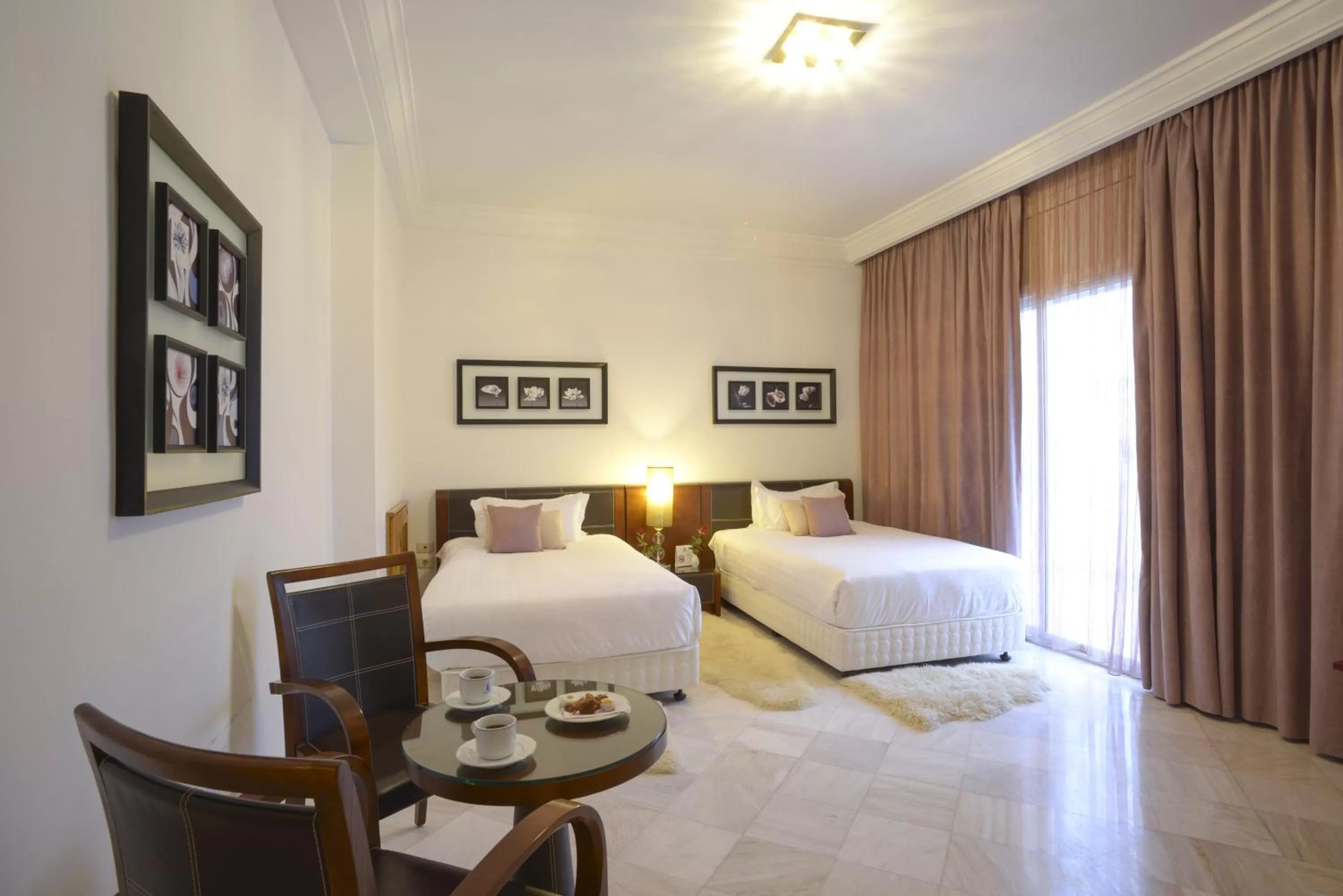 Bedroom, Bed in The Penthouse Suites Hotel