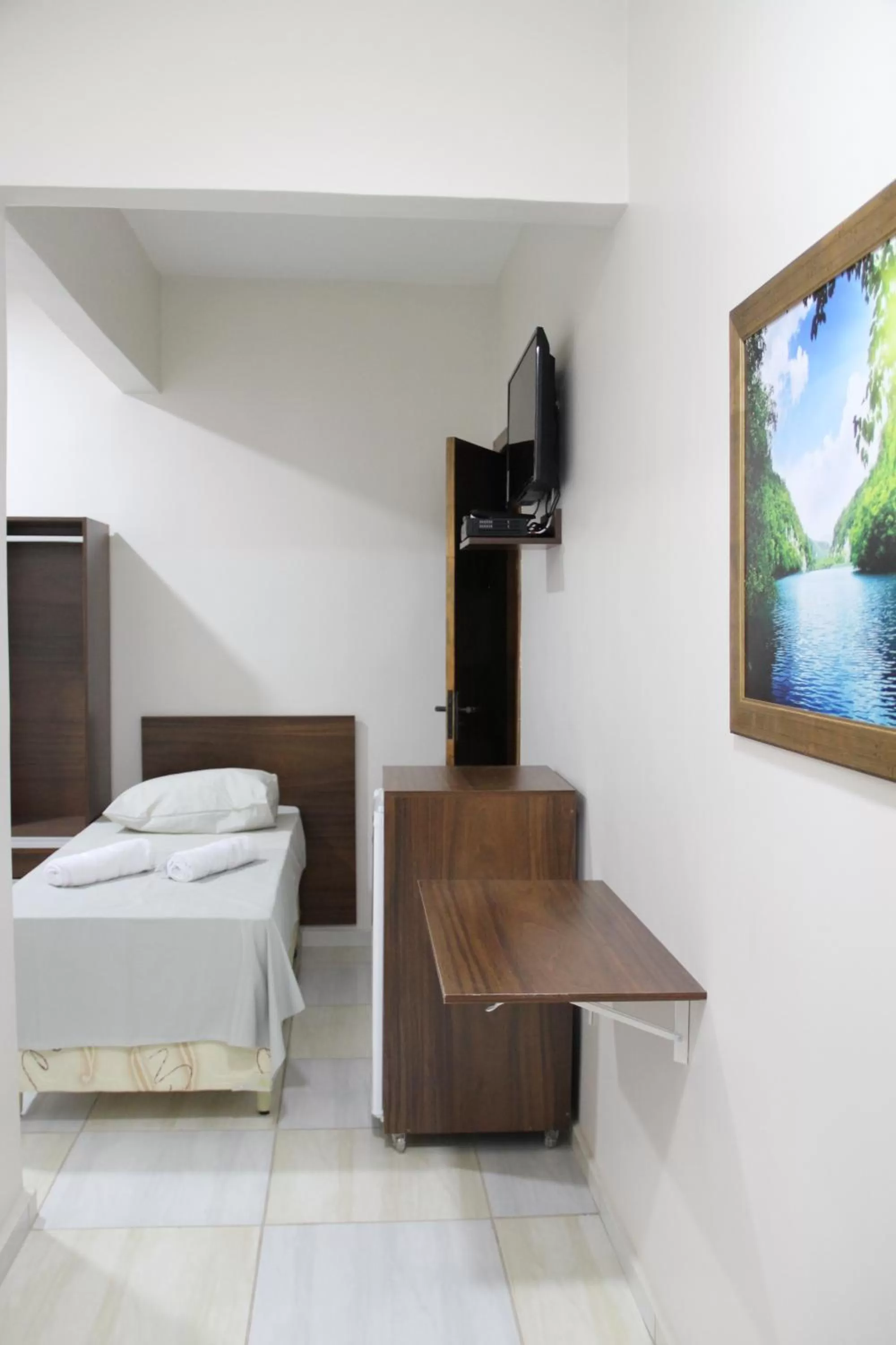 Photo of the whole room, Bed in Hotel Joia Fina