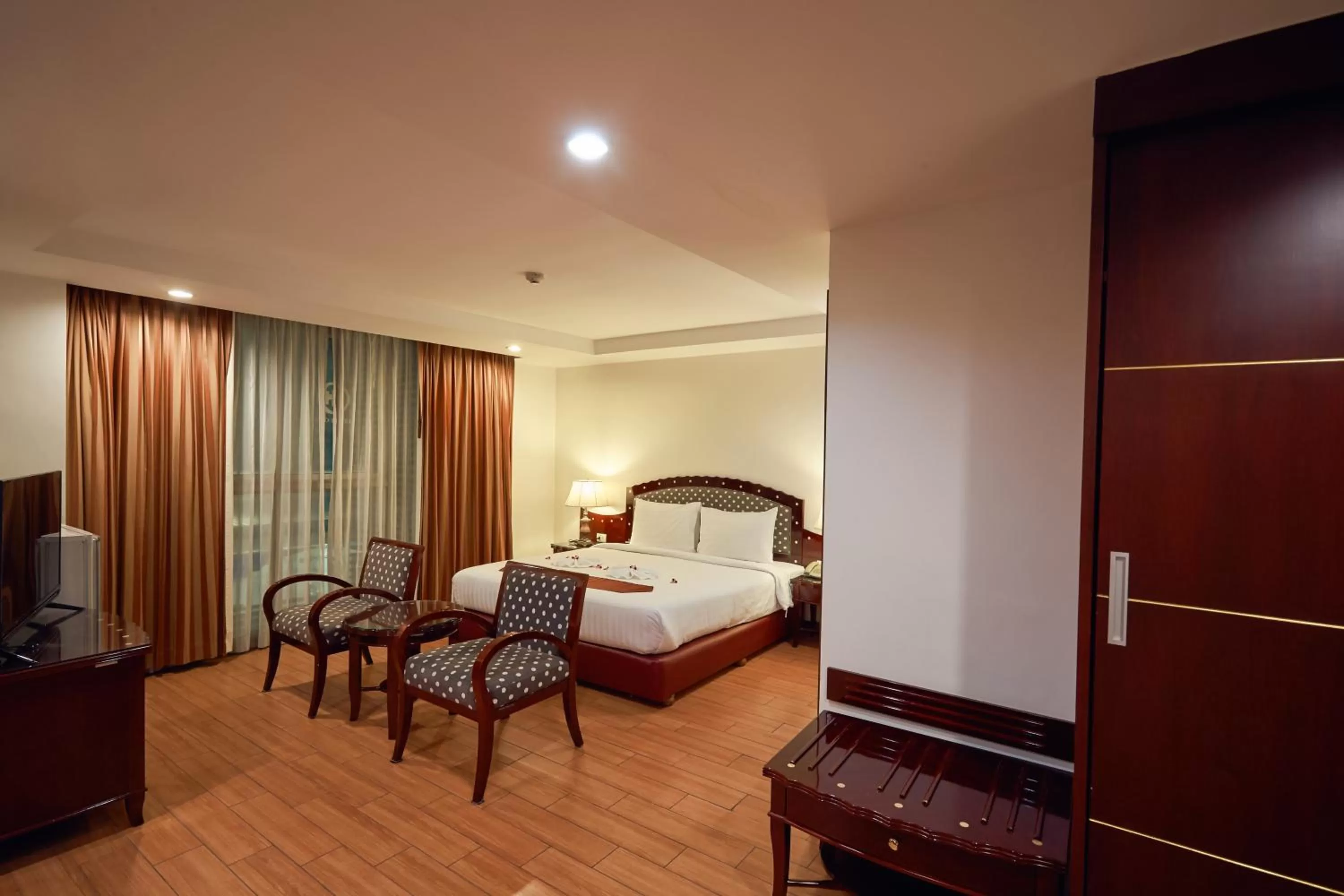 Photo of the whole room, Bed in Nana Hiso Hotel