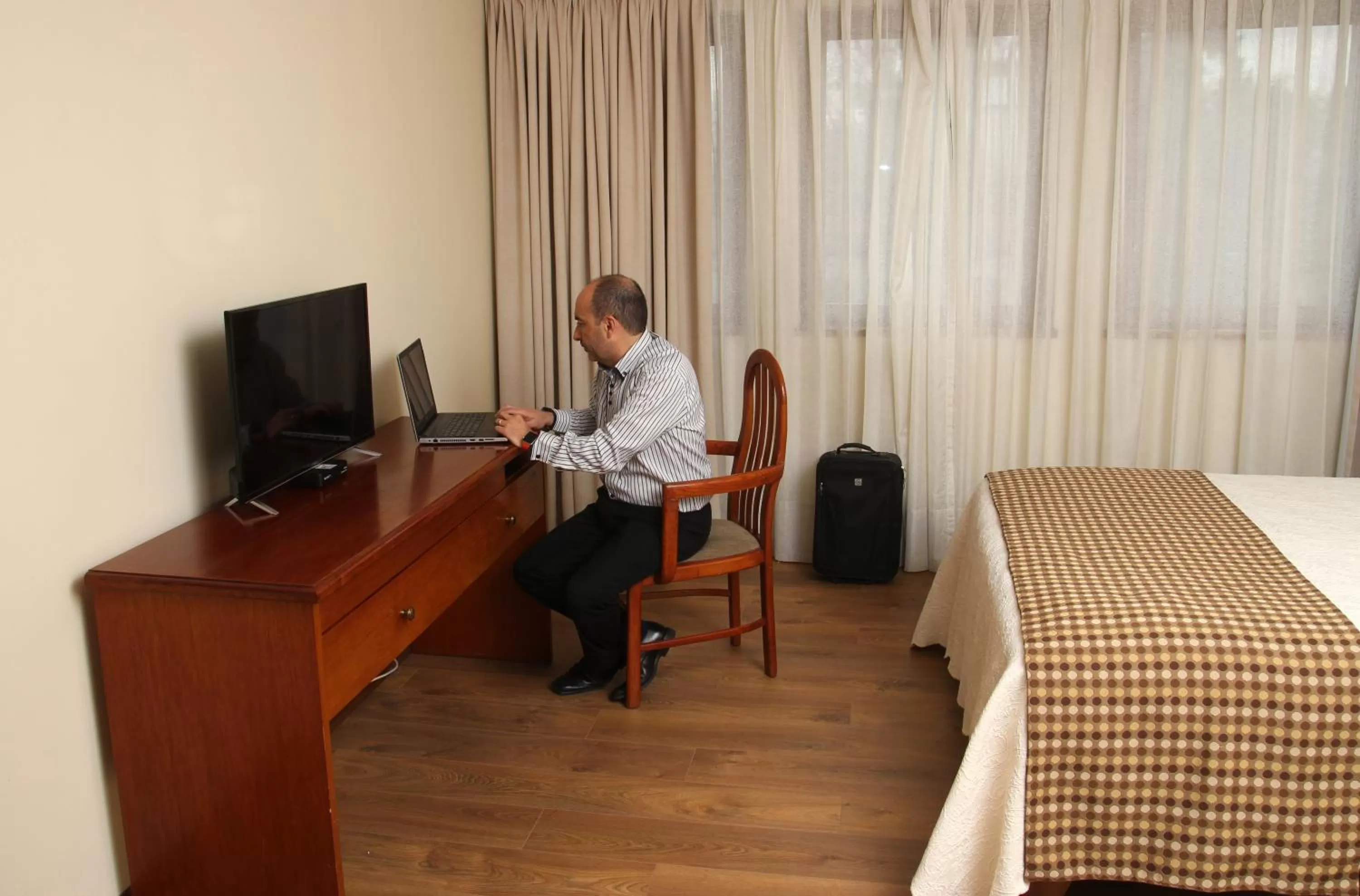 Bedroom, Bed in Tur Hotel Santiago