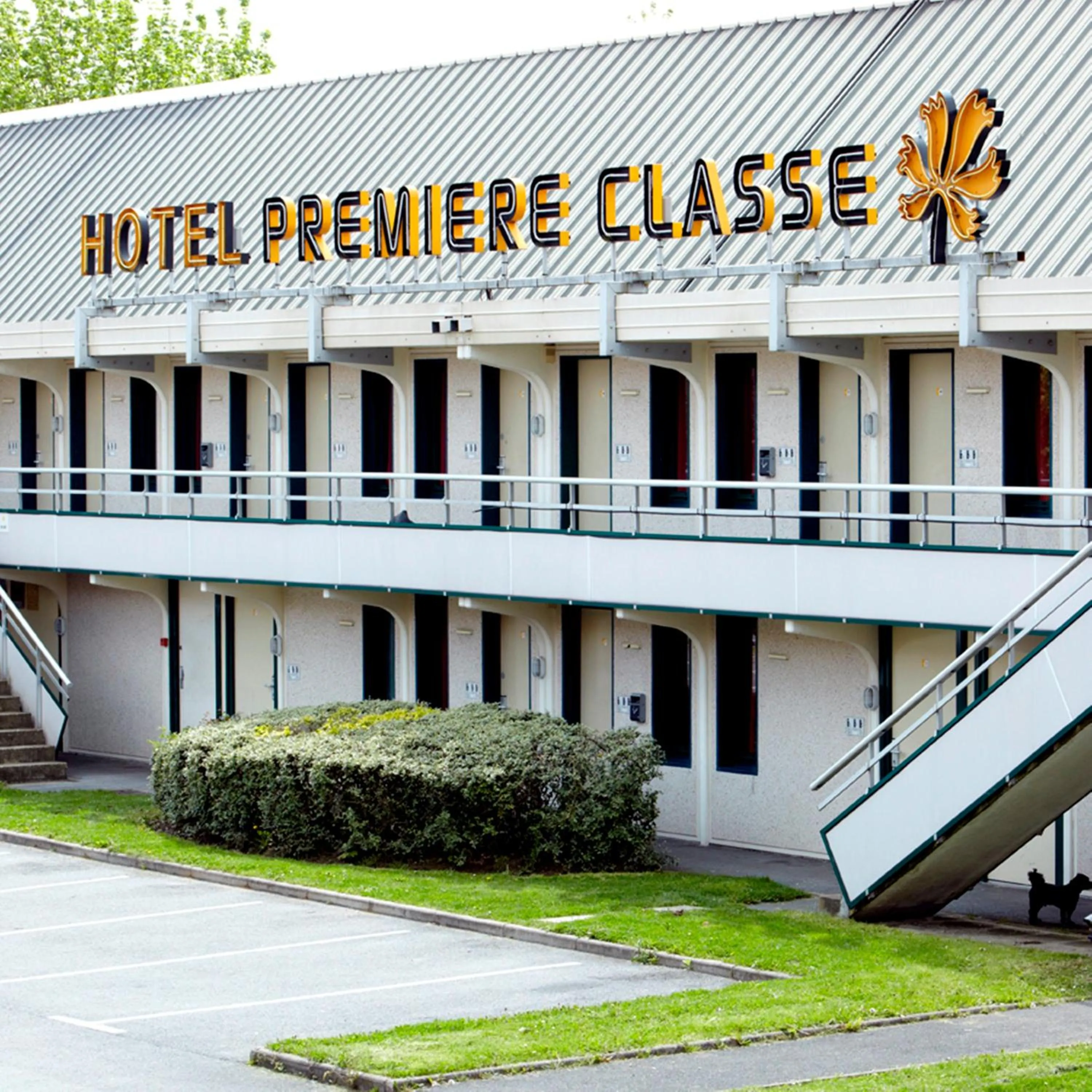Property building in Premiere Classe Gueret