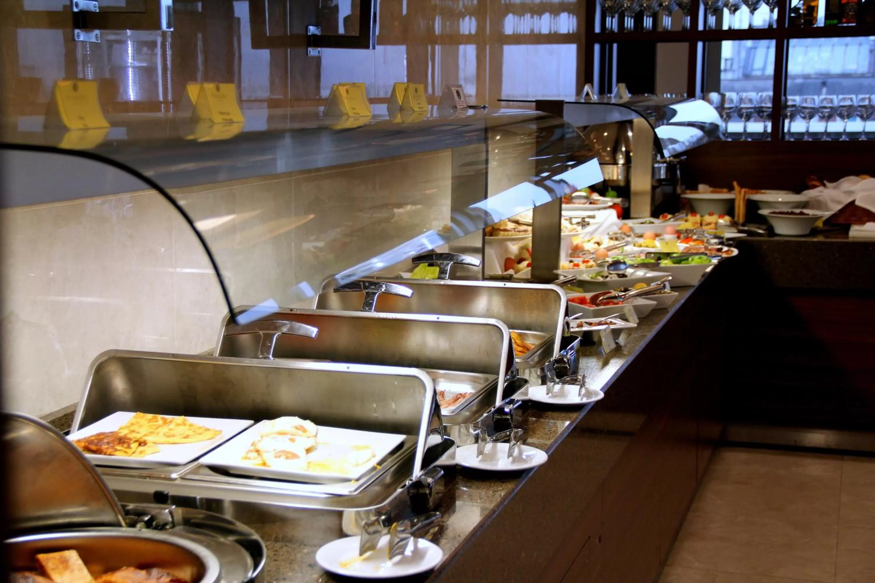 Restaurant/places to eat in Ramada by Wyndham Podgorica