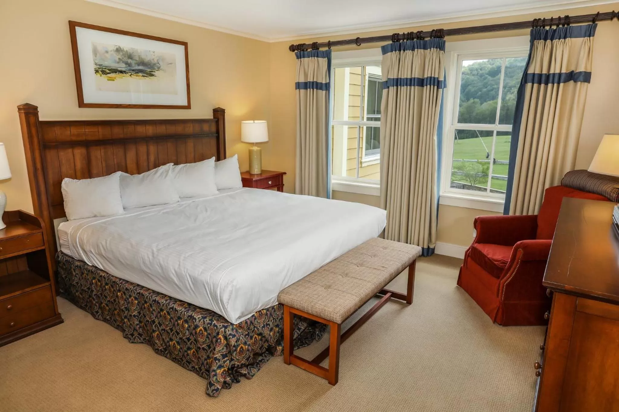 Photo of the whole room, Bed in Jackson Gore Village on Okemo Mountain
