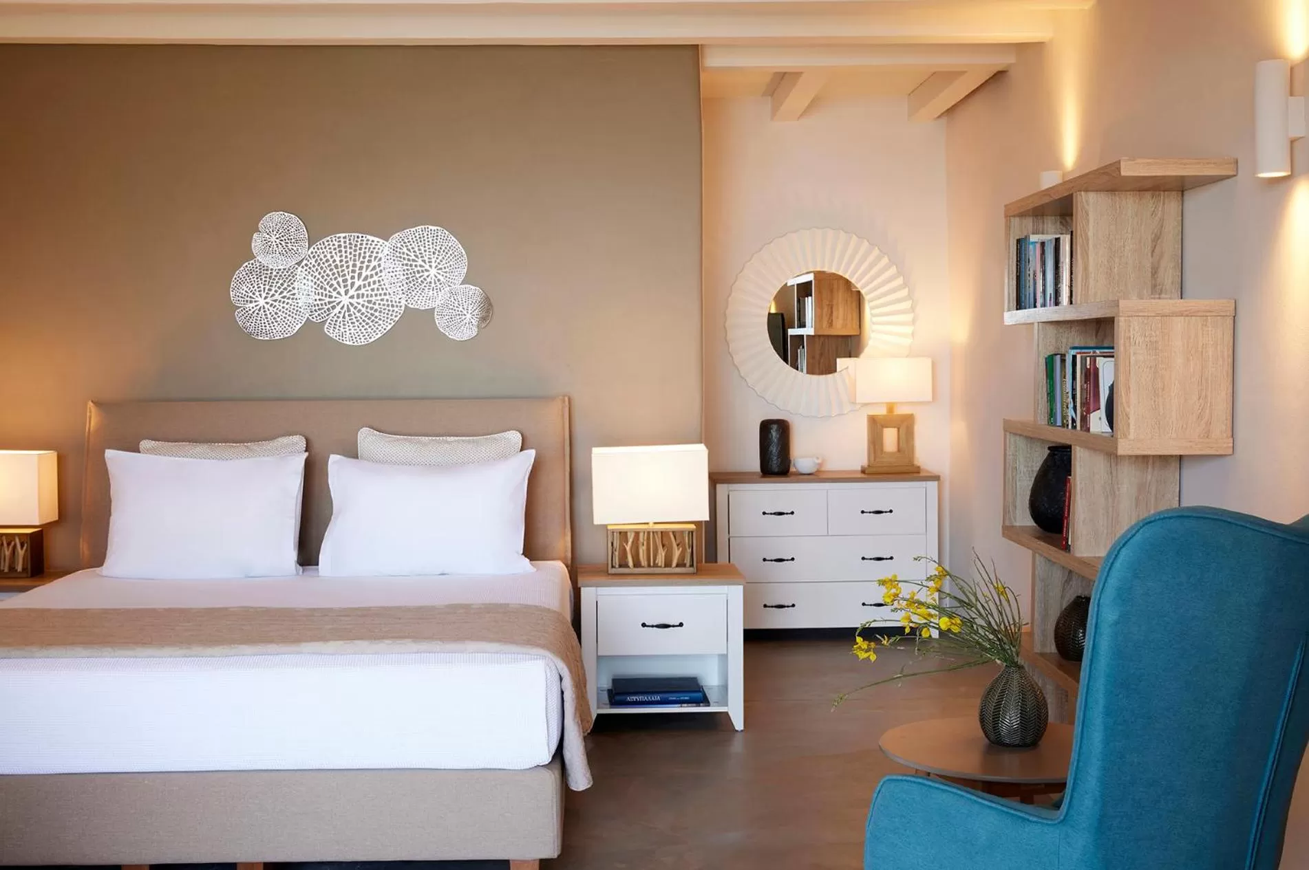 Photo of the whole room, Bed in Aeolis Tinos Suites