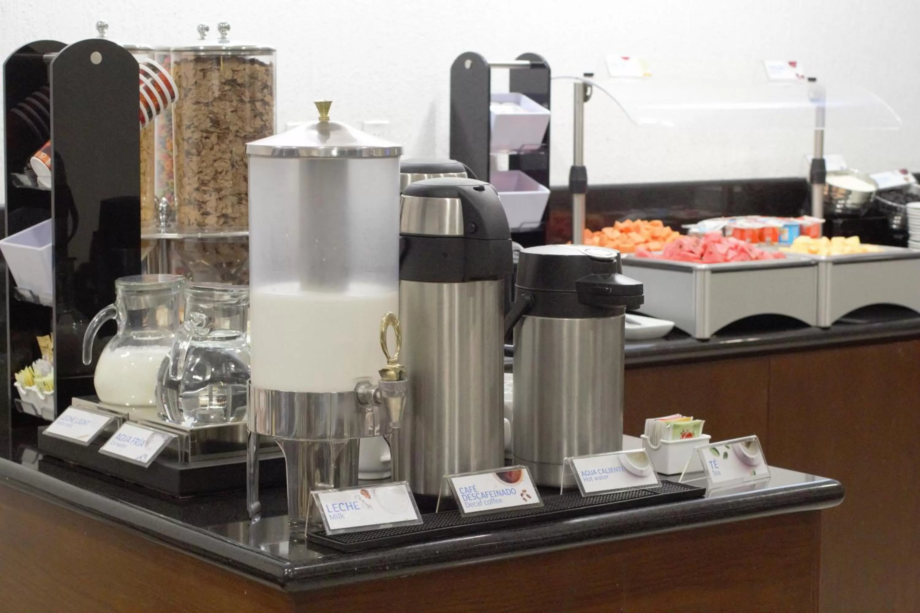 Breakfast in Holiday Inn Express Tuxtla Gutierrez La Marimba by IHG