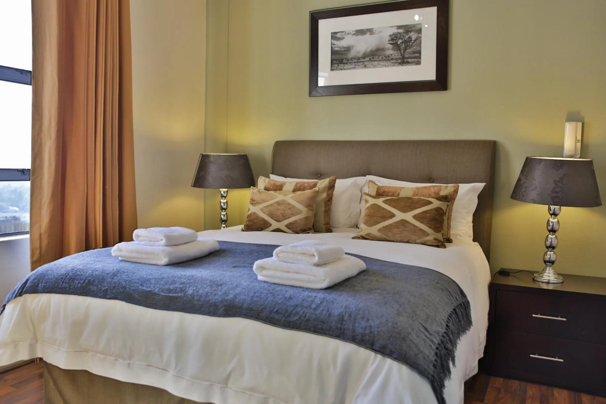 Bedroom, Bed in WeStay Westpoint Apartments