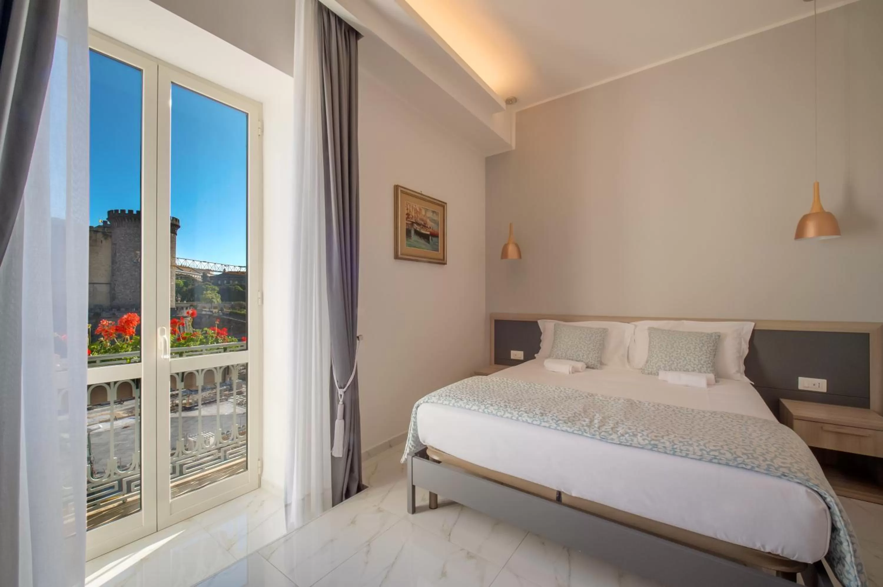 Nearby landmark, Bed in MAIN - Municipio